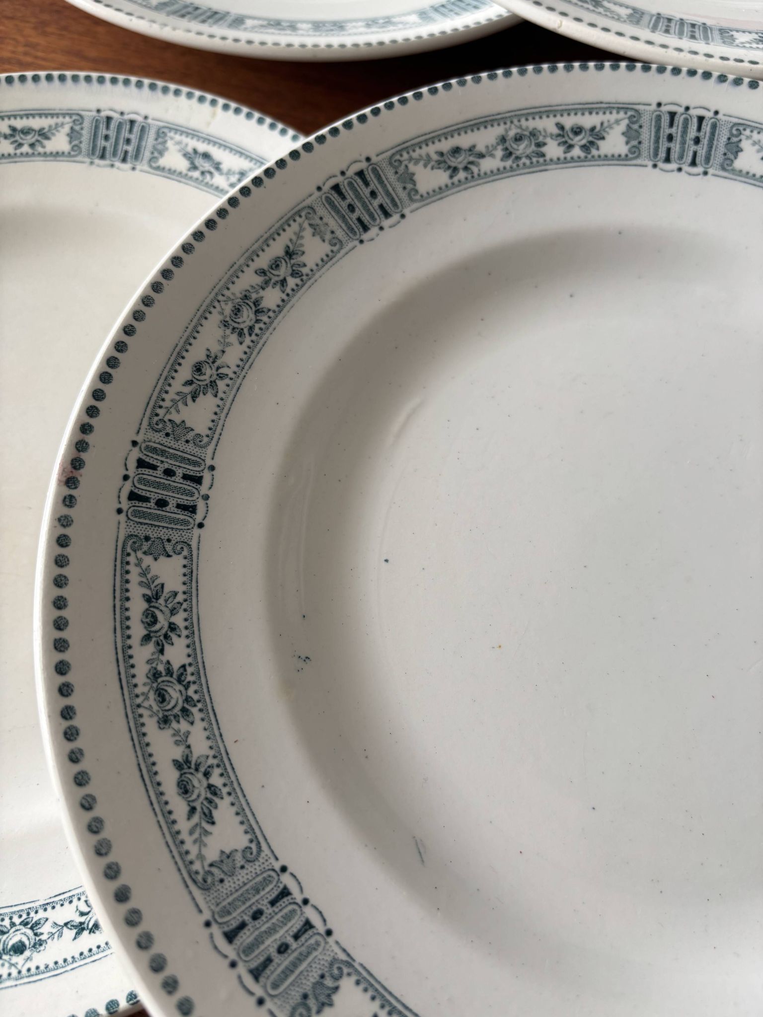 Set of 6 antique flat plates Moulin des Loups & Hamage model P