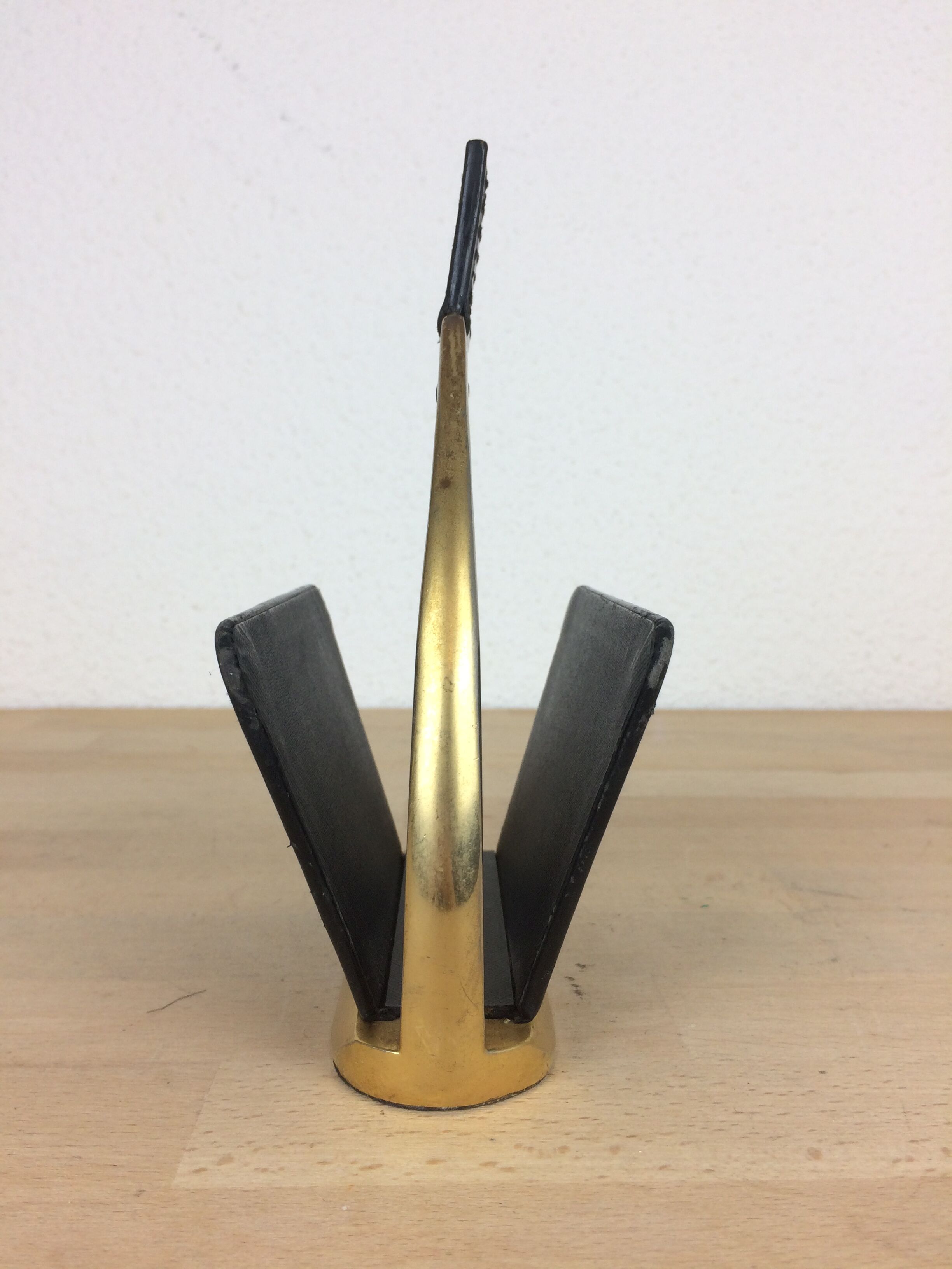 Longchamp letter holder in black leather and gold metal, 50s