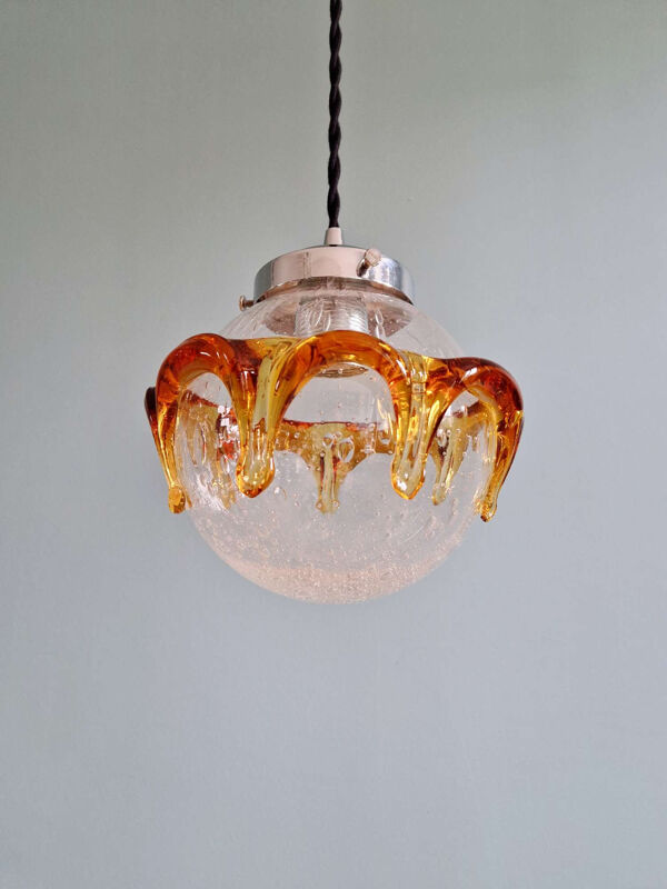 Paire de suspensions Space Age en verre de Murano soufflé bullé, 1970