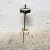 Tripod standing ashtray