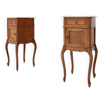 Pair of French Louis XV style nightstands in oak with Carrara marble top