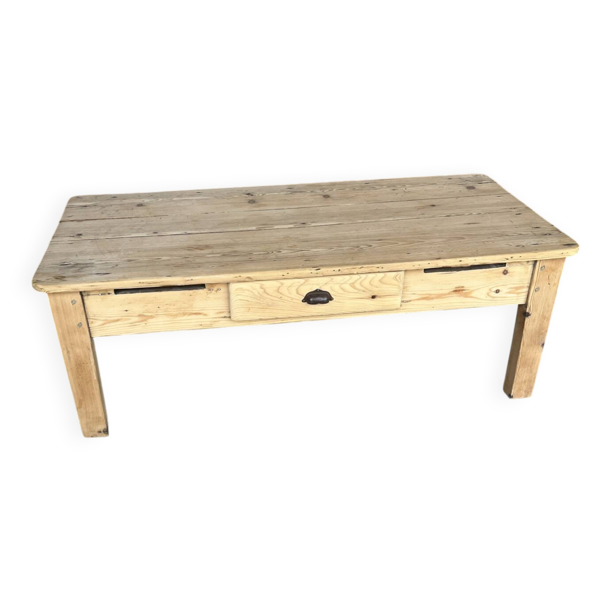 Table basse en bois brut