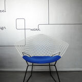 Fauteuil Diamond chair Knoll 421 par Harry Bertoia