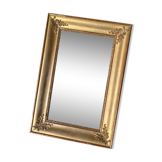 Molded golden mirror