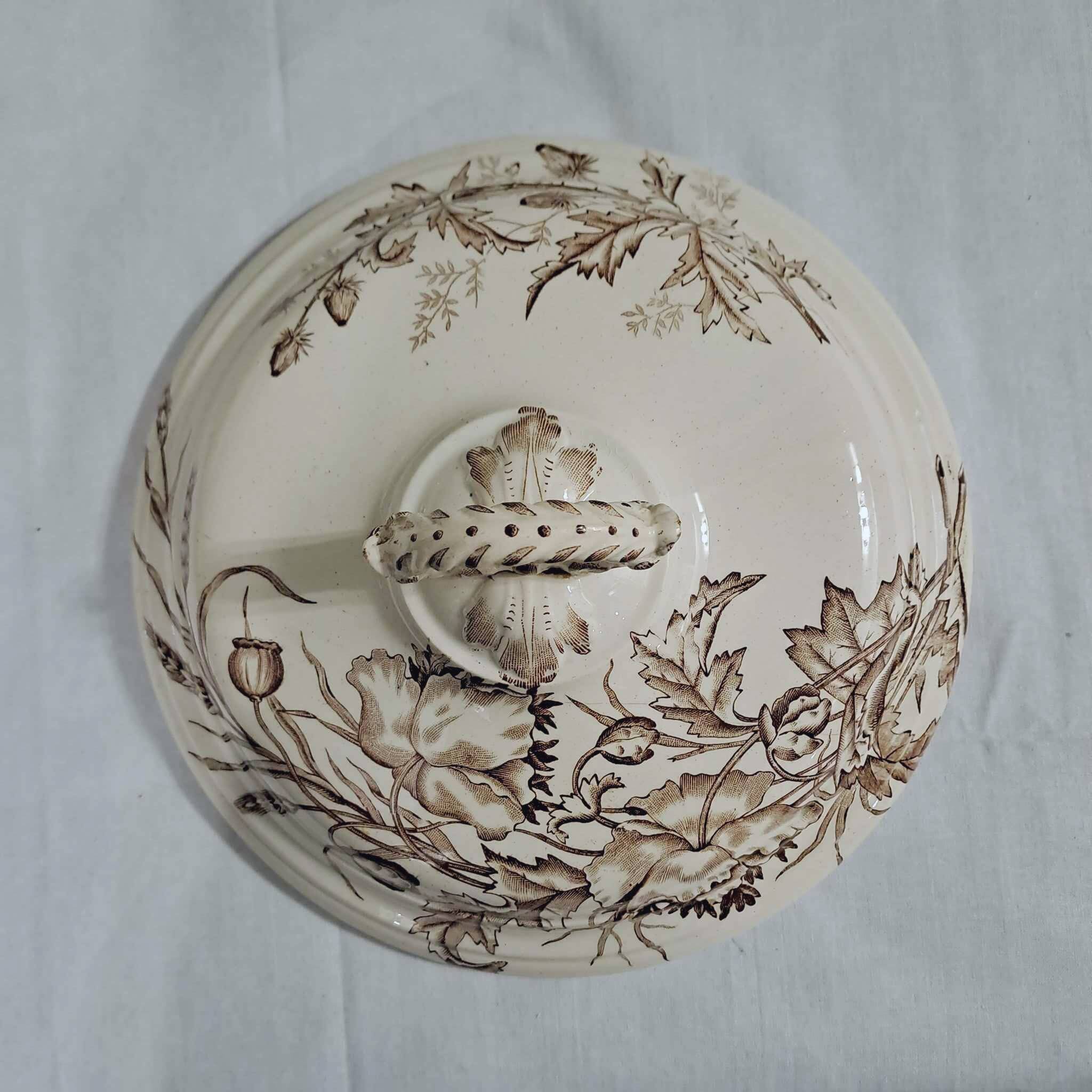 Iron earth soup tureen