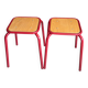 Lot de 2 tabourets d’école vintage rouges