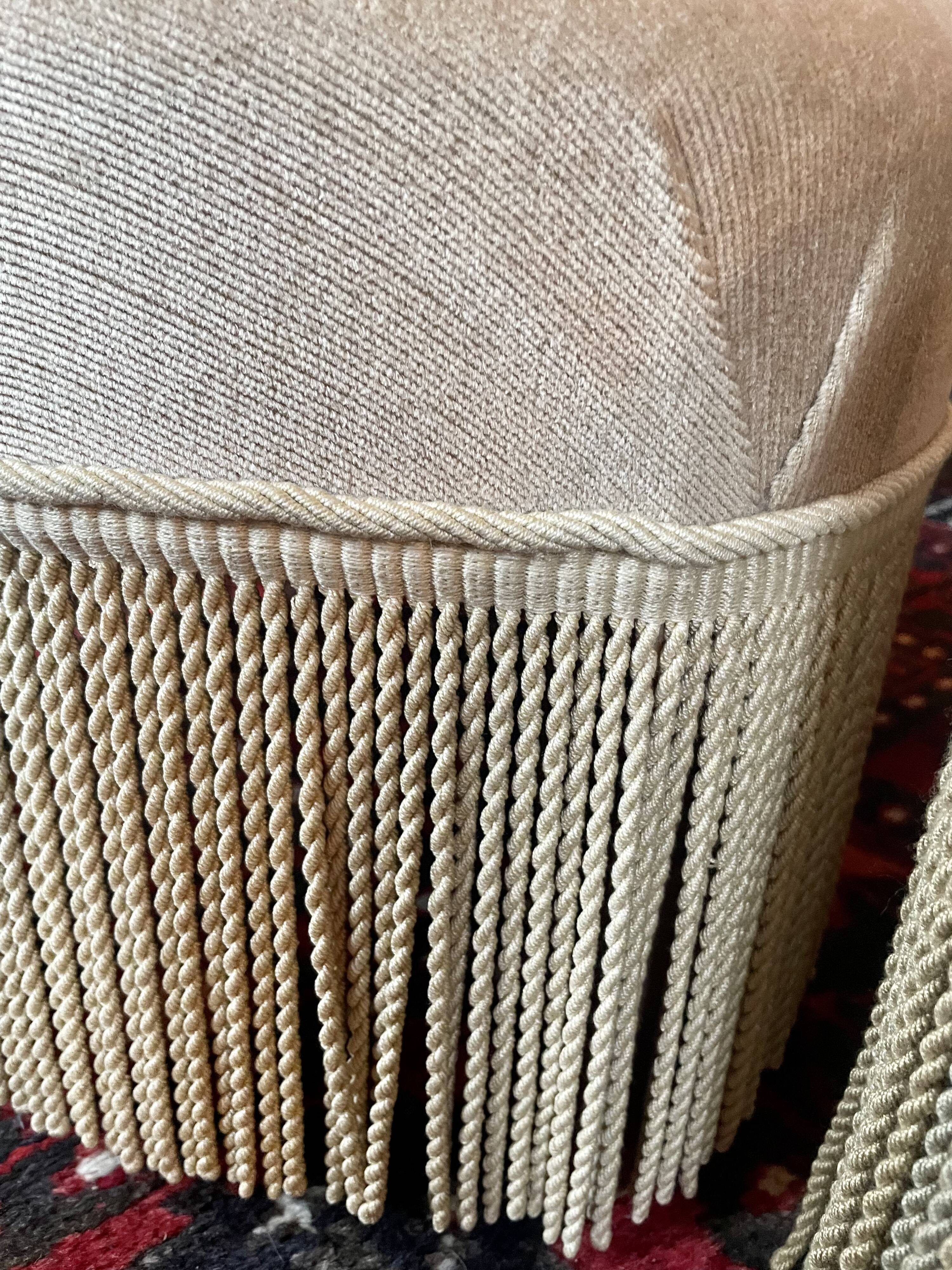 Golden beige toad drivers