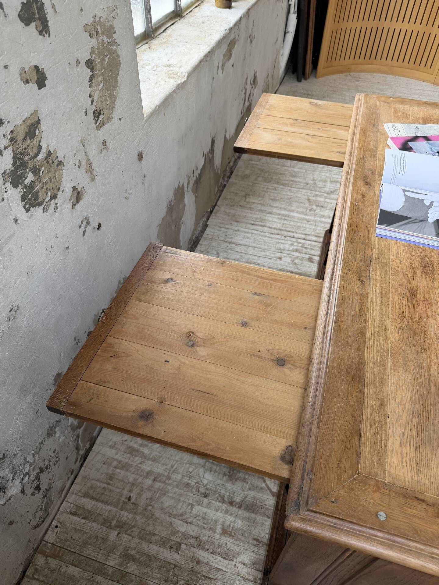 Counter or desk in oak from the 1950s.