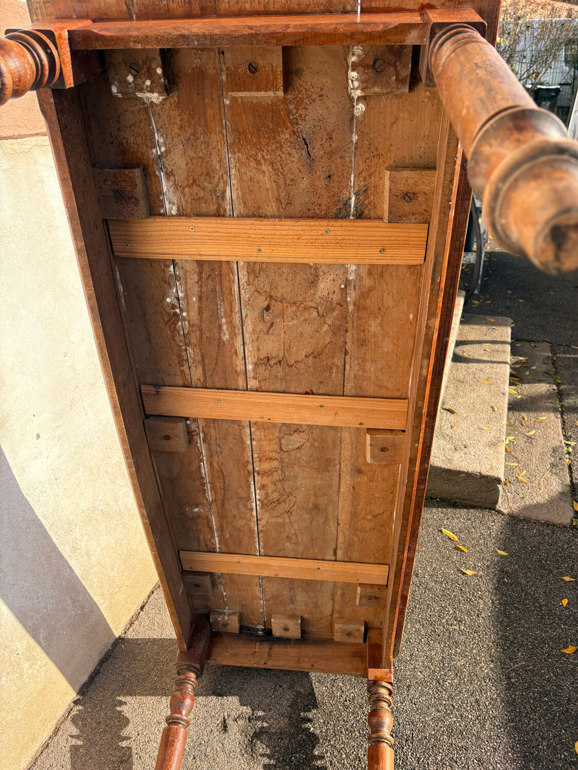 Table de bistrot en sapin
