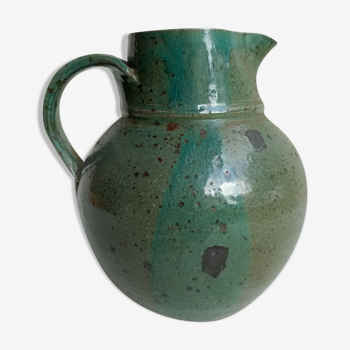 Pichet en céramique verte