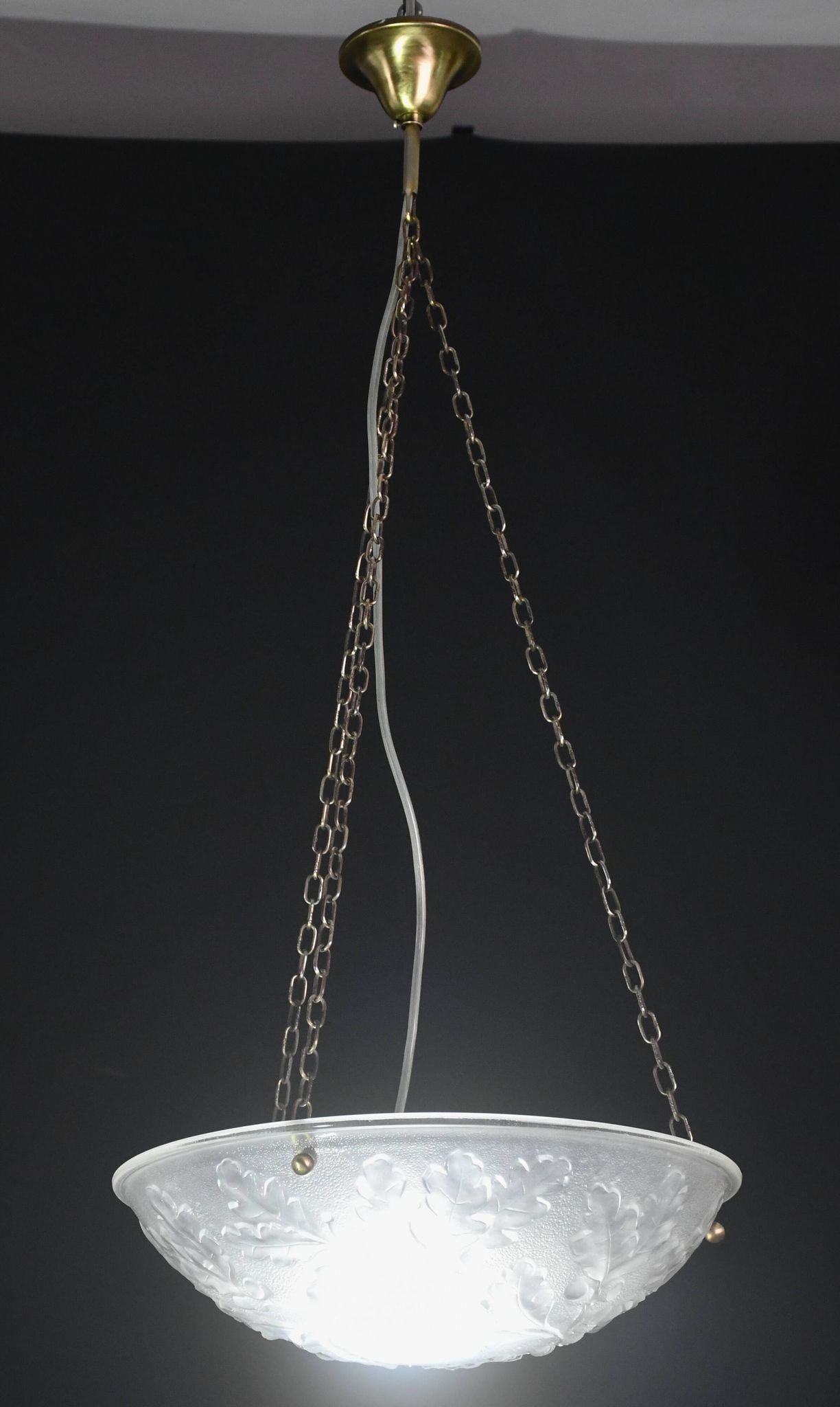 French Art Deco glass bowl pendant chandelier with floral pattern, 1950