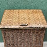 Woven wicker laundry basket