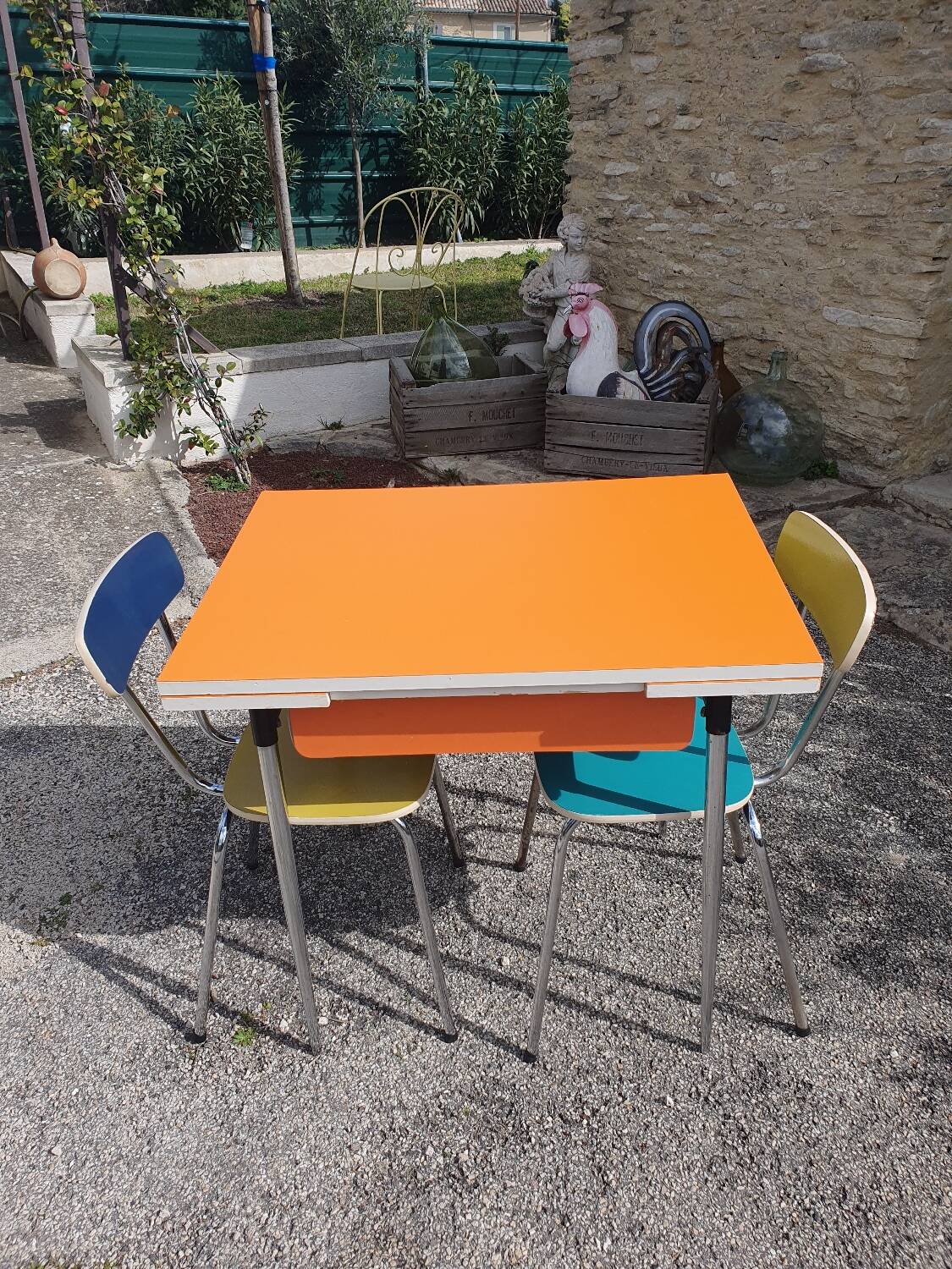 Formica table and chairs