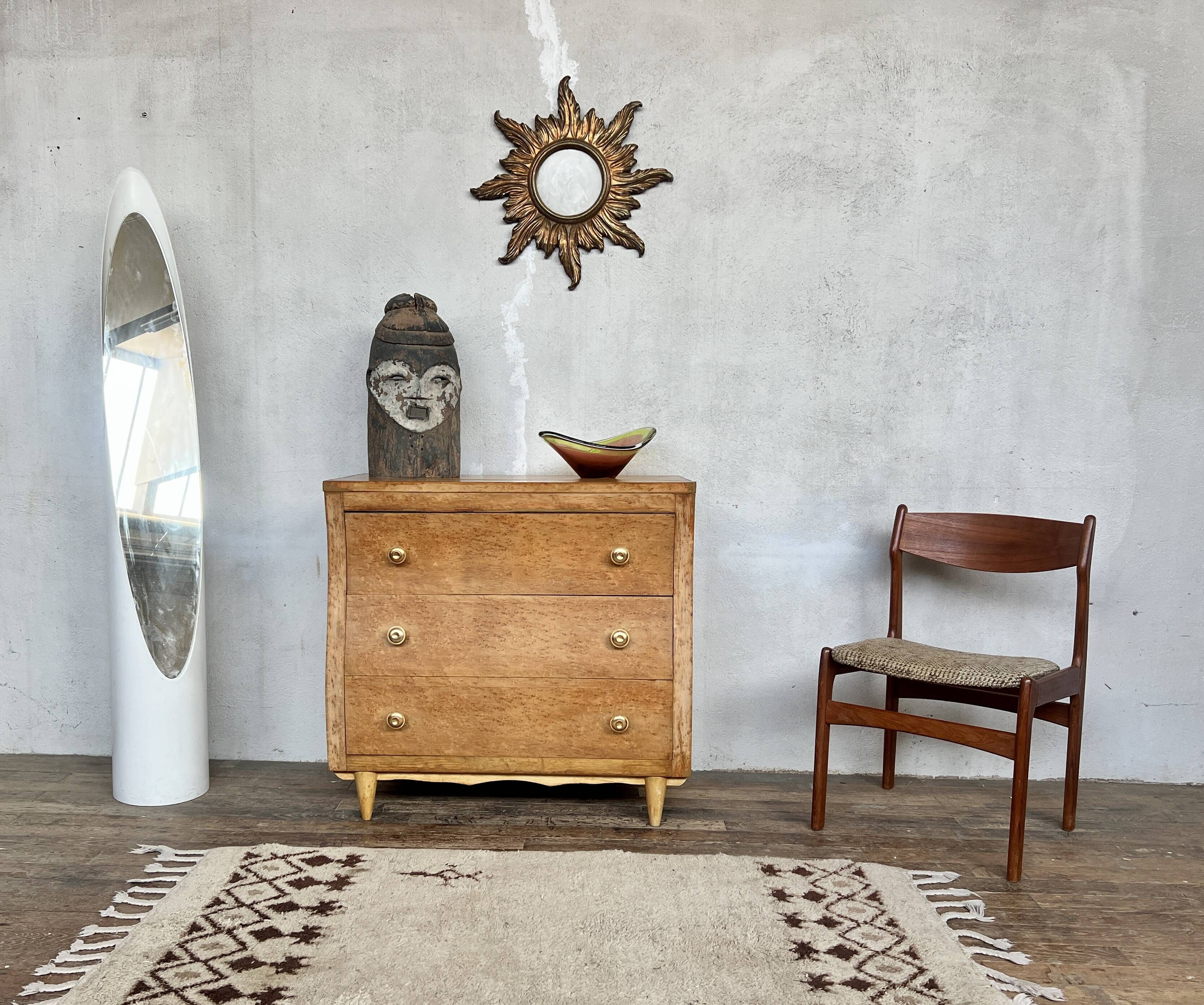 Vintage Art Deco chest of drawers – Curved burl wood front