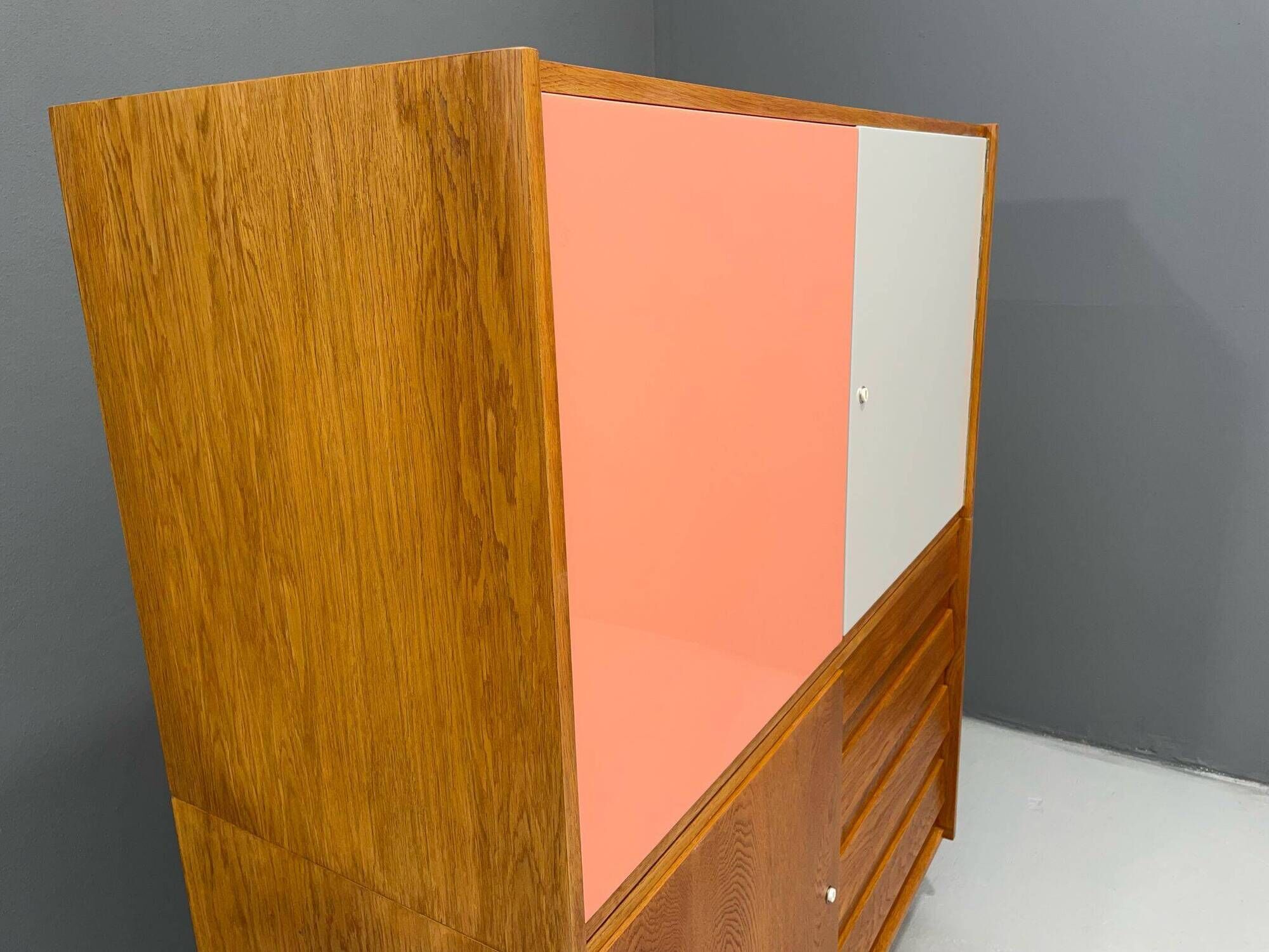 Meuble U-450 en Chêne par Jiří Jiroutek pour Interiér Praha, Tchécoslovaquie, 1