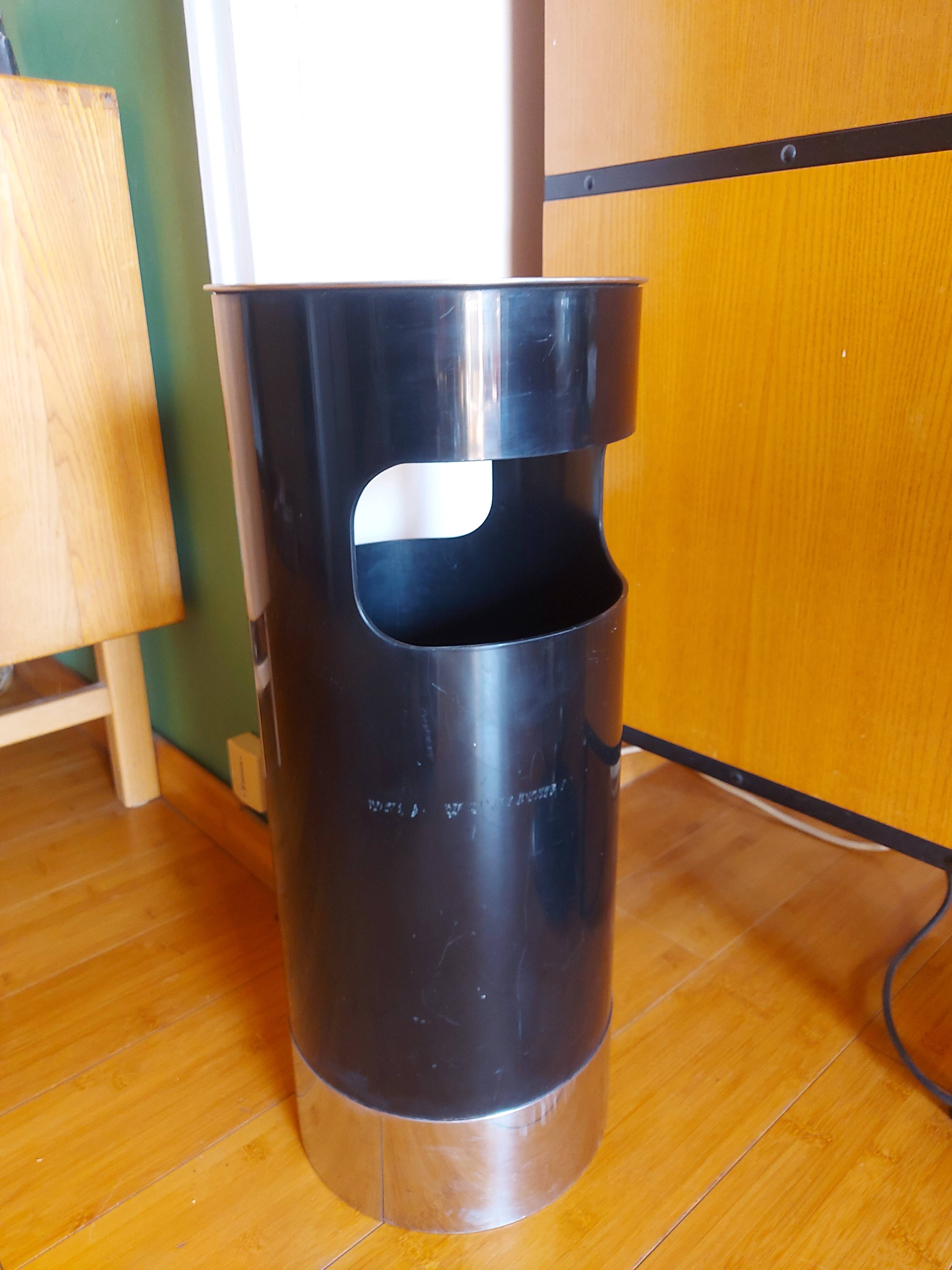 Umbrella stand by, vintage Gino Colombini for Kartell