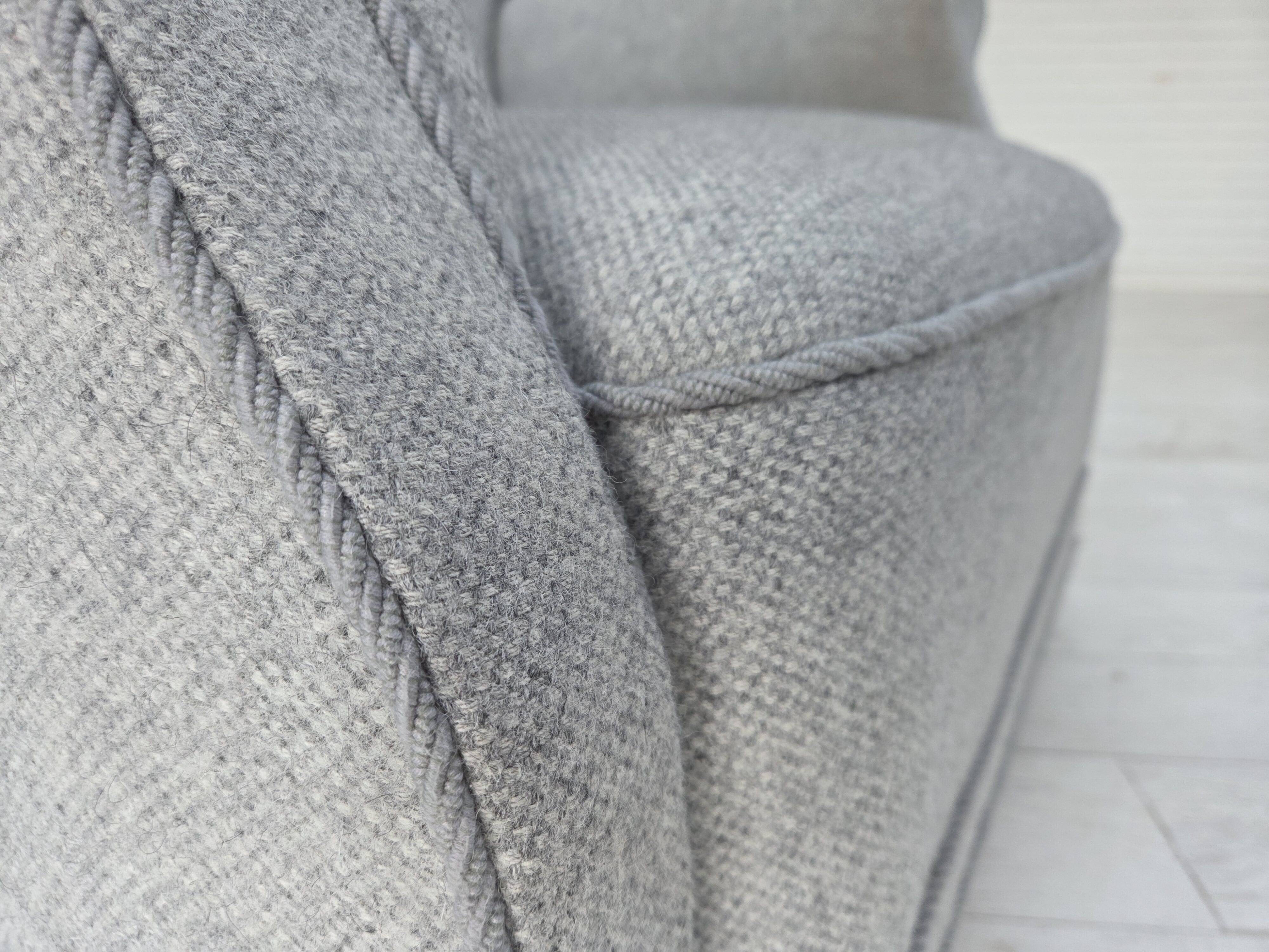 1950s, Danish relax chair by Fritz Hansen, model 1518, grey furniture wool.