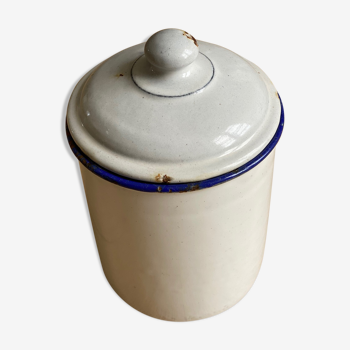 Enamelled pot