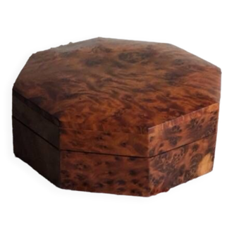 Octagonal box in Thuya