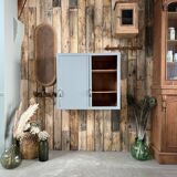 Ancien meuble haut de cuisine