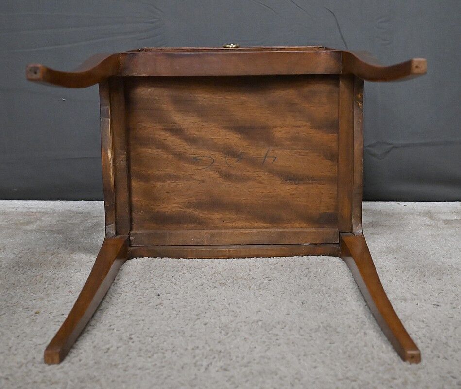 Living room table in marquetry, transitional style between Louis XV and Louis XVI – Mid 20th century