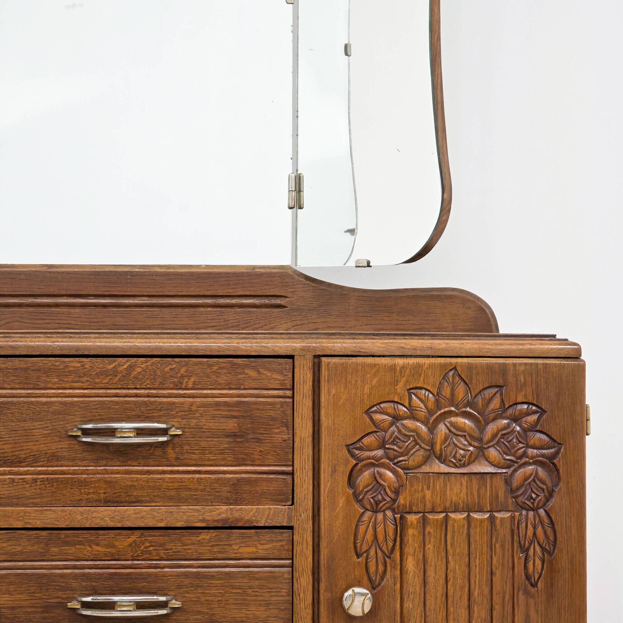 Wooden dressing table, Art Deco from the 1940s.