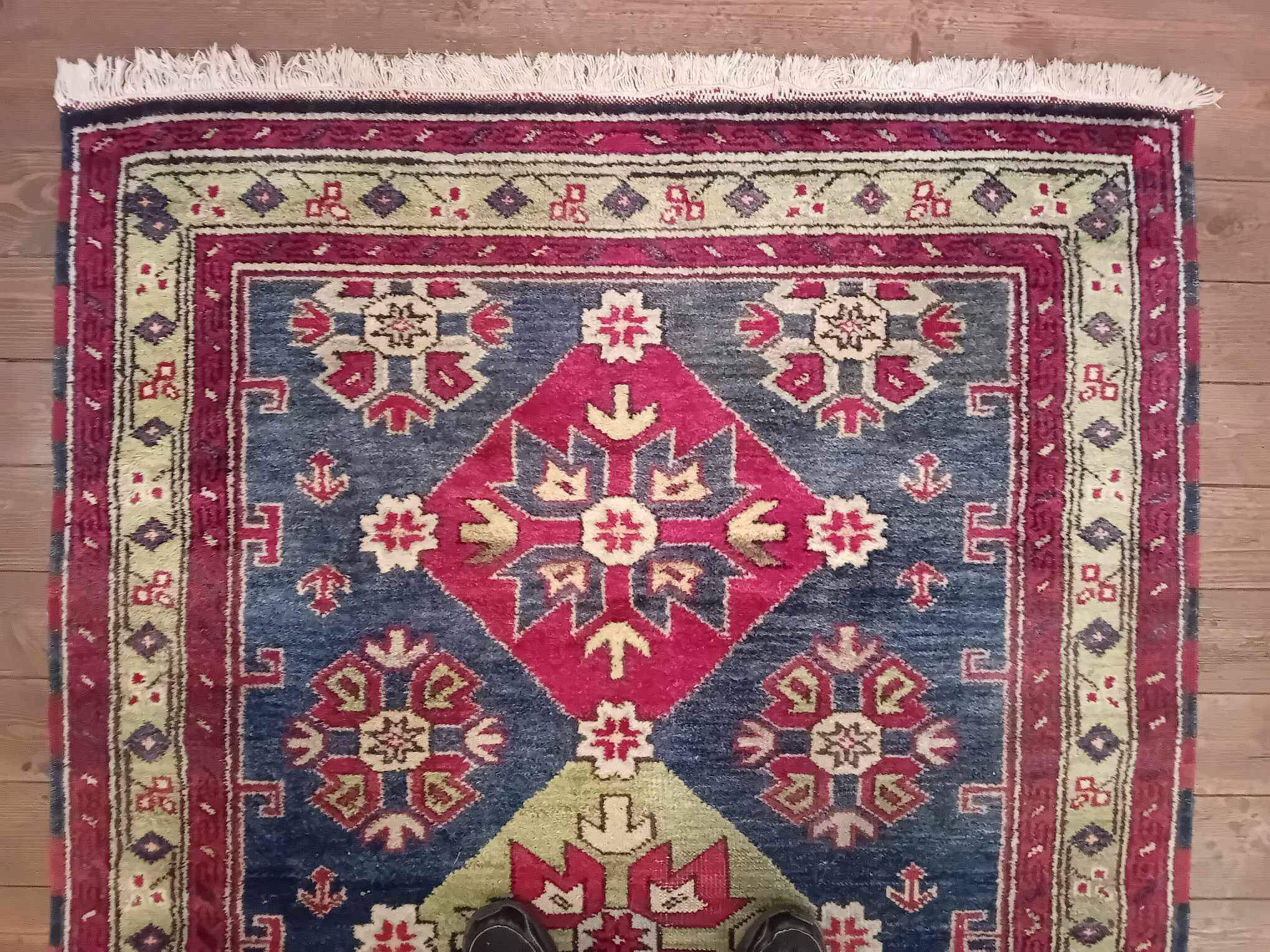 Handmade Indo-Caucasian rug 180x120cm