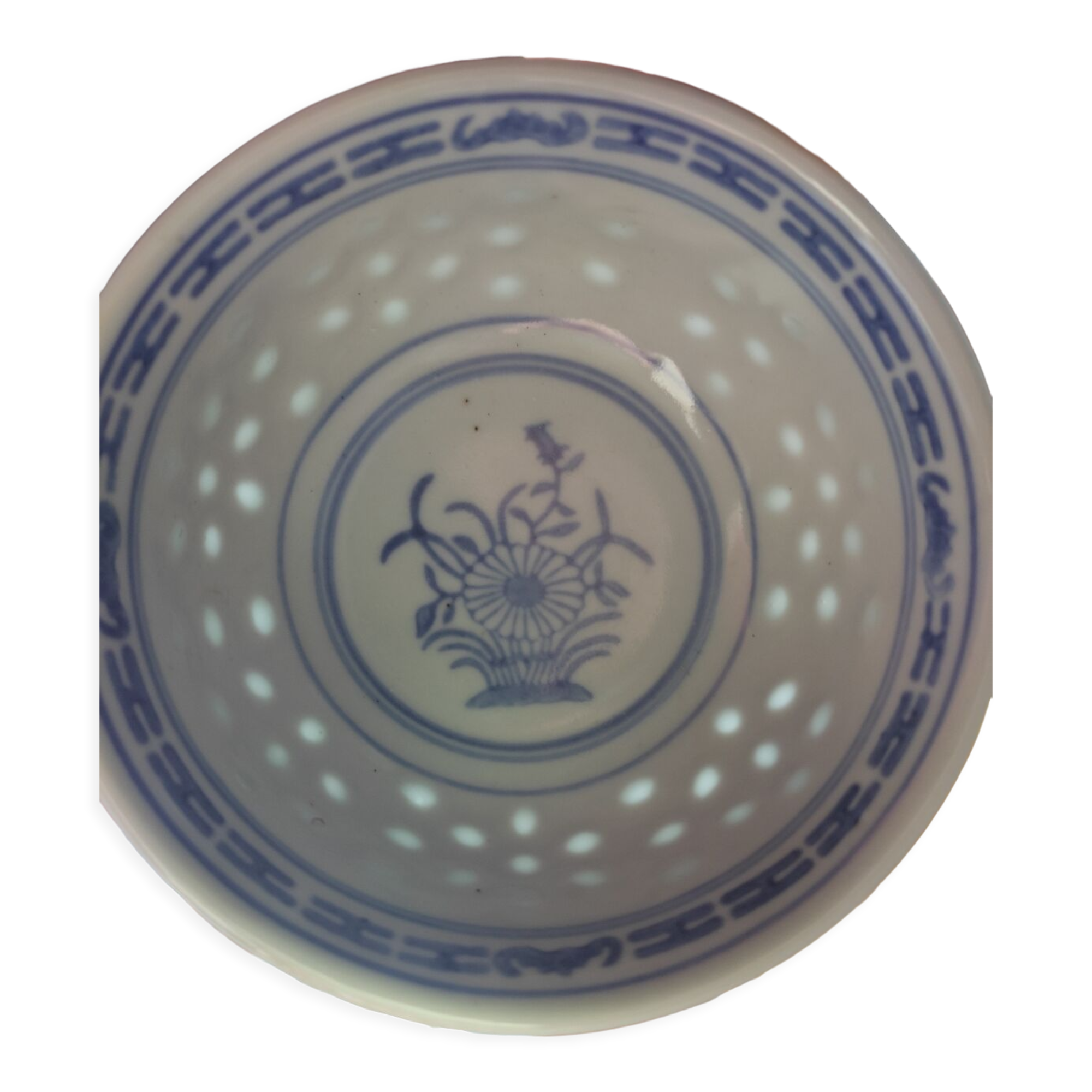 11 cups and saucers in vintage Chinese porcelain