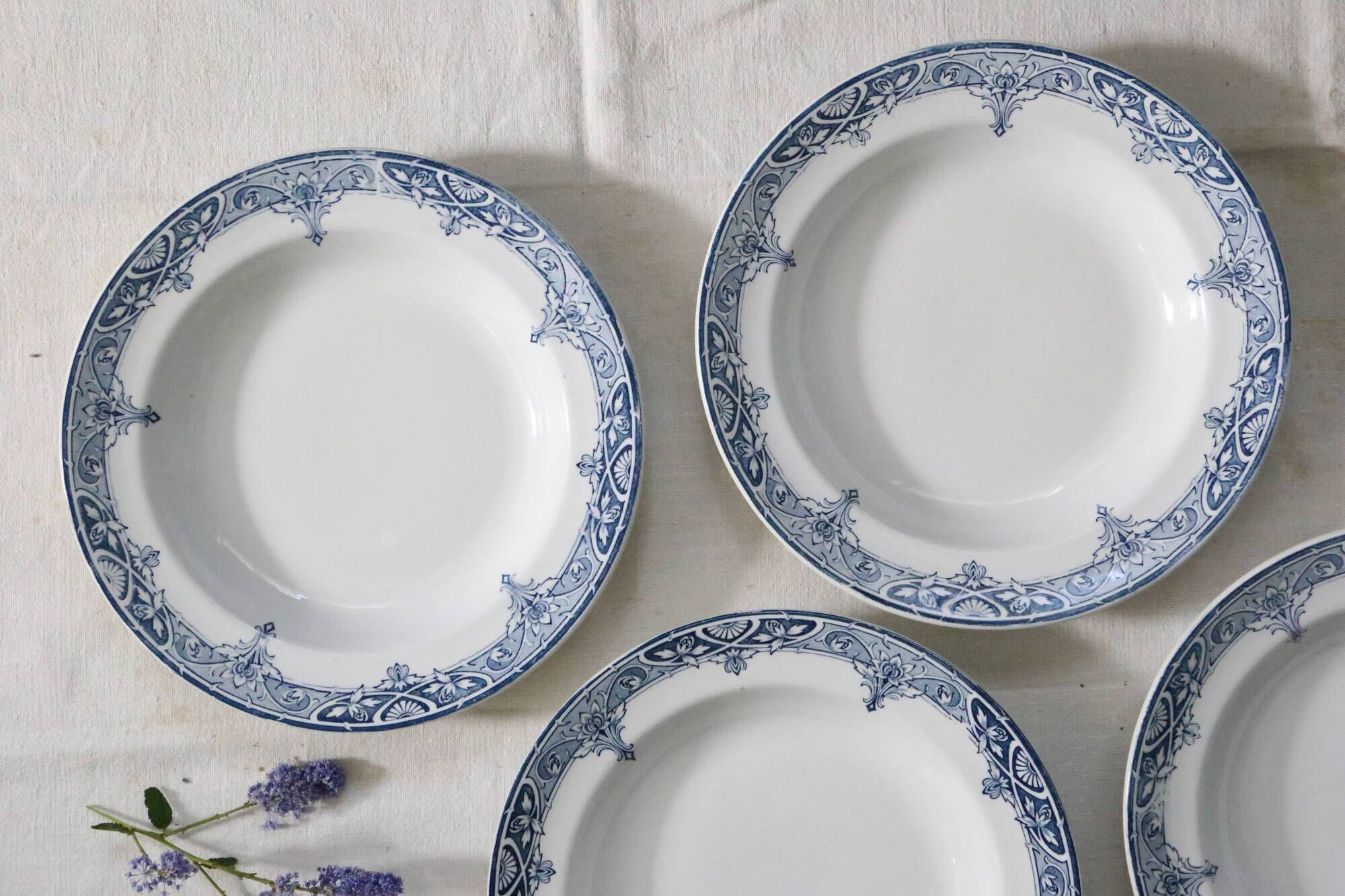 4 assiettes creuses, terre de fer, Saint Amand, modèle Atlantic