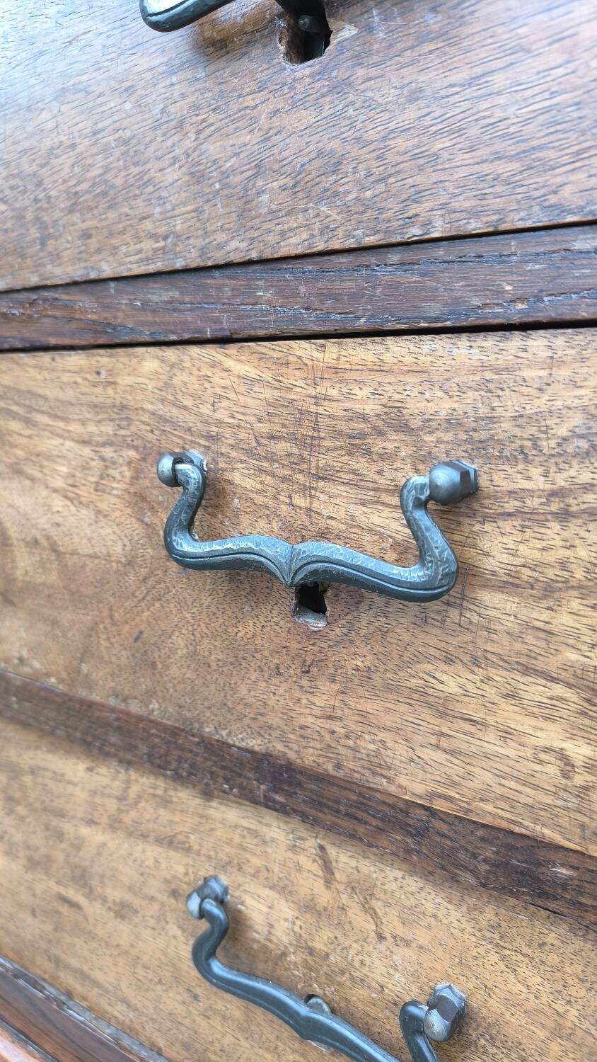 Rustic chest of drawers in solid oak 1950