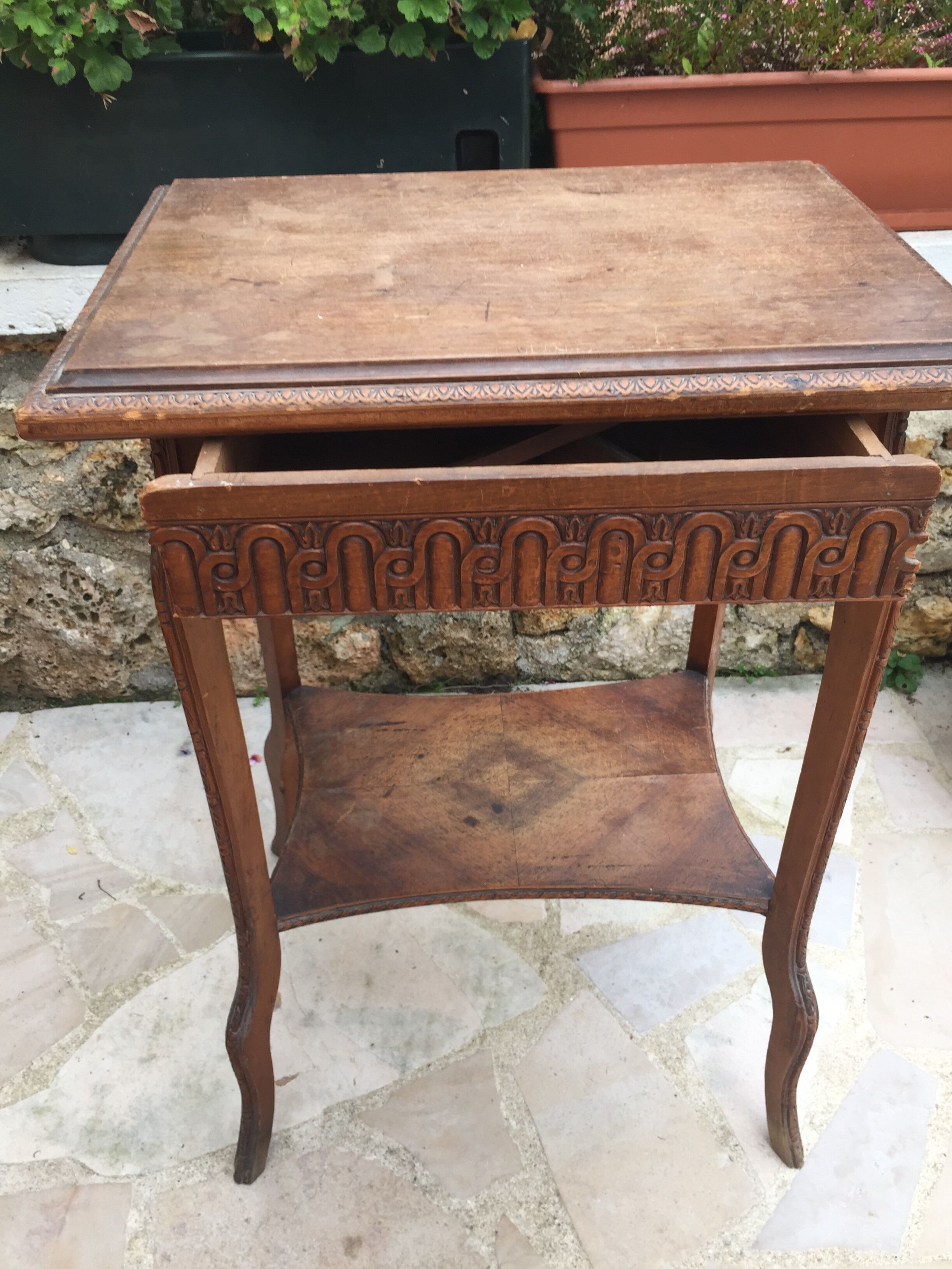 Table d'appoint ancienne