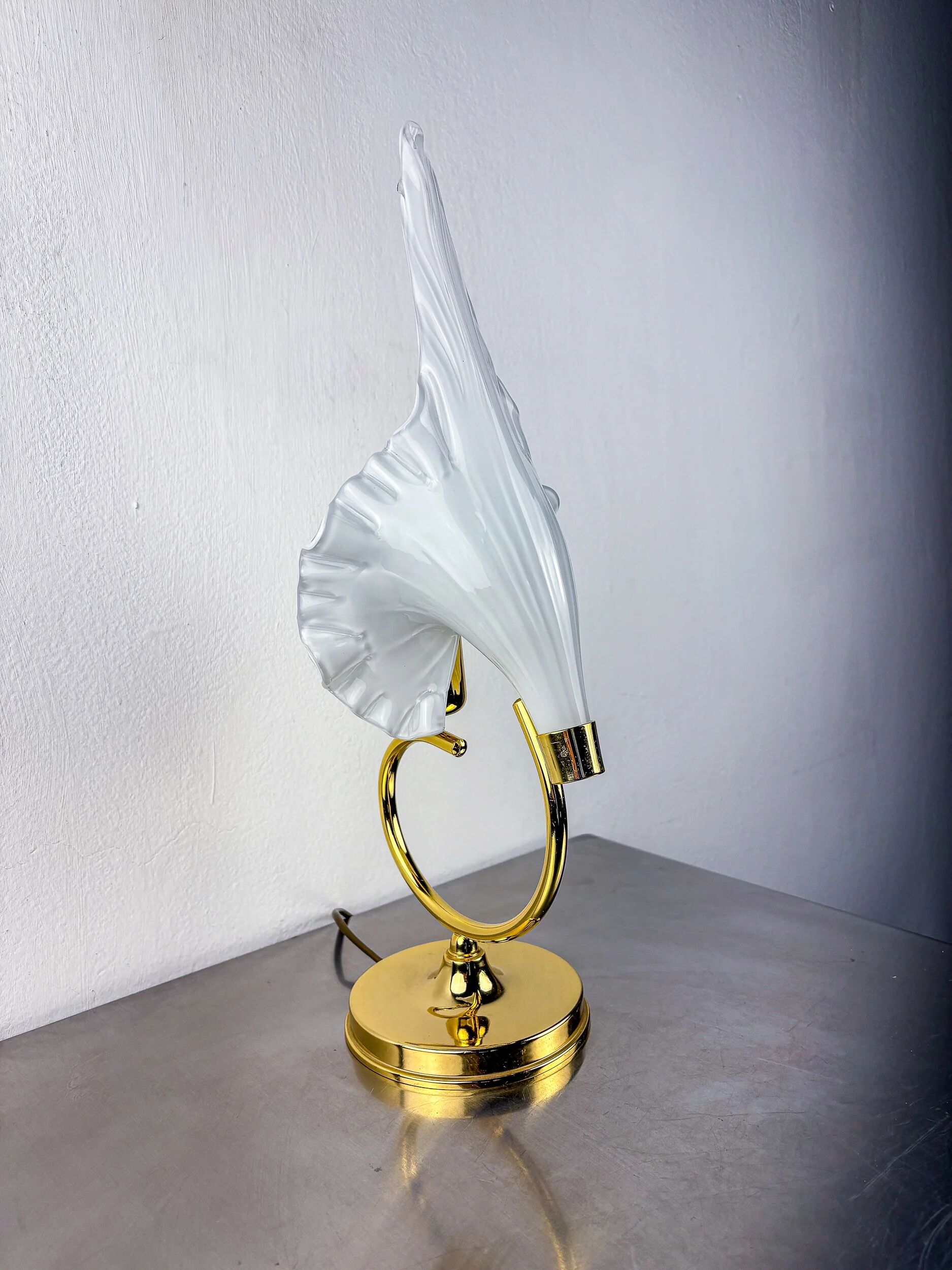 Italian white calla lily flower table lamp, Murano glass, 1970s