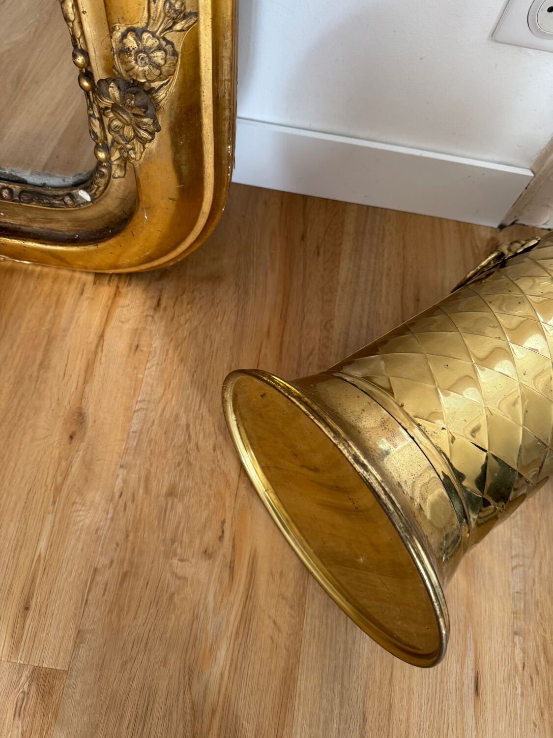 Vintage gold brass umbrella stand