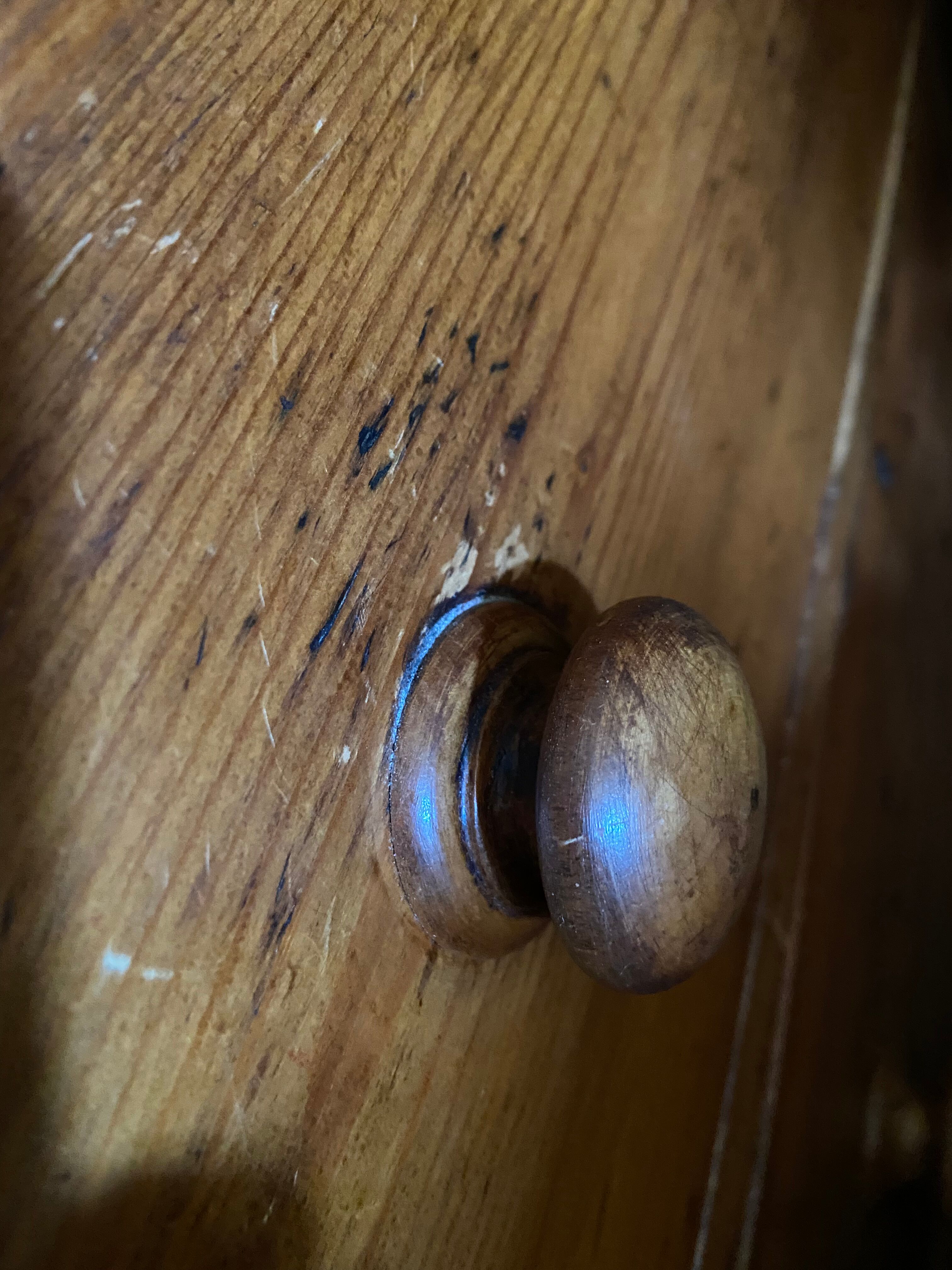 English pine chest of drawers early twentieth century