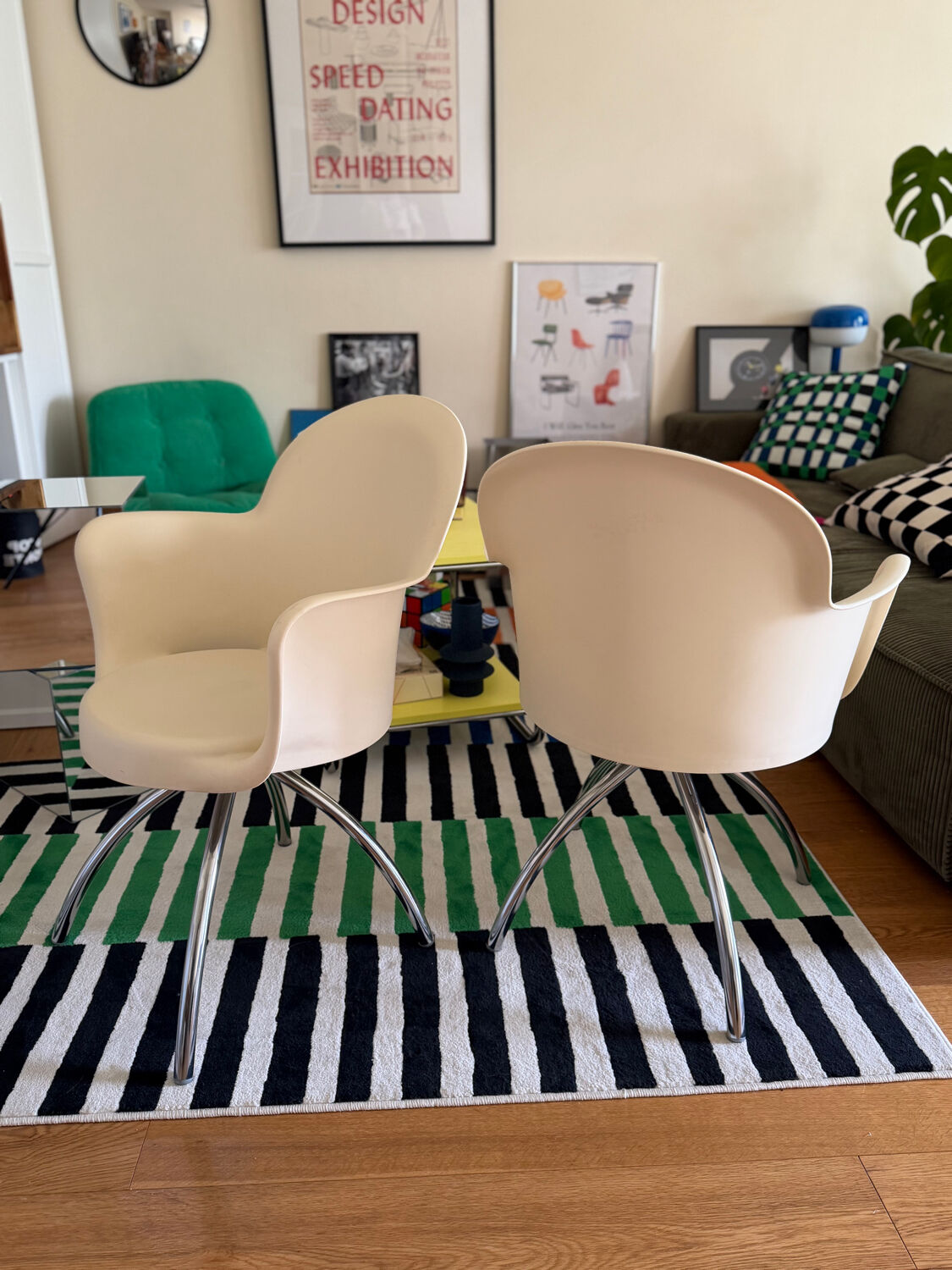 2 chaises Gogo de Marcello Ziliani par Sintesi