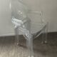 Ensemble Philippe Starck Kartell table à manger Top Top et 2 fauteuils Louis Ghost