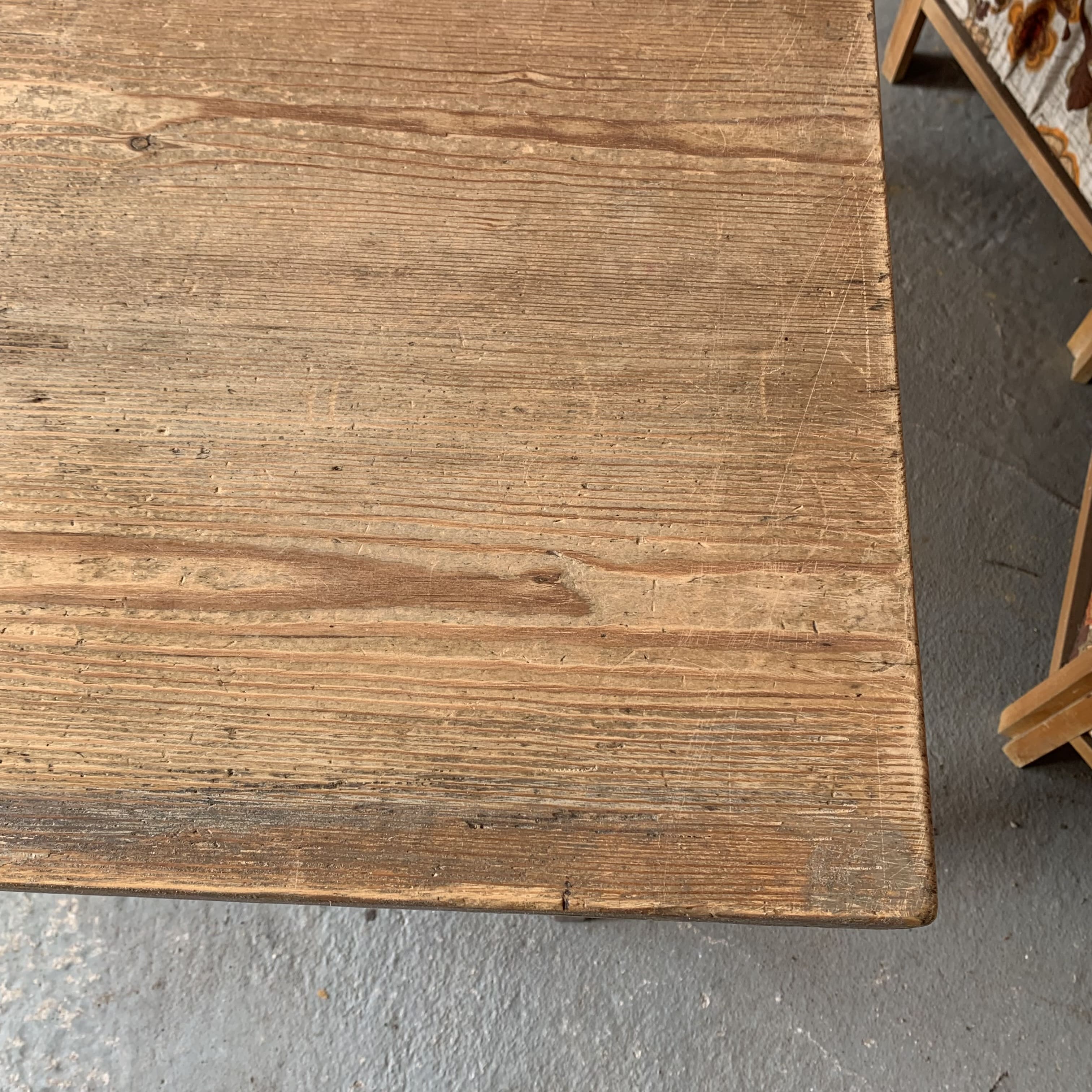 Old rectangular table - 1M40 - 2 drawers