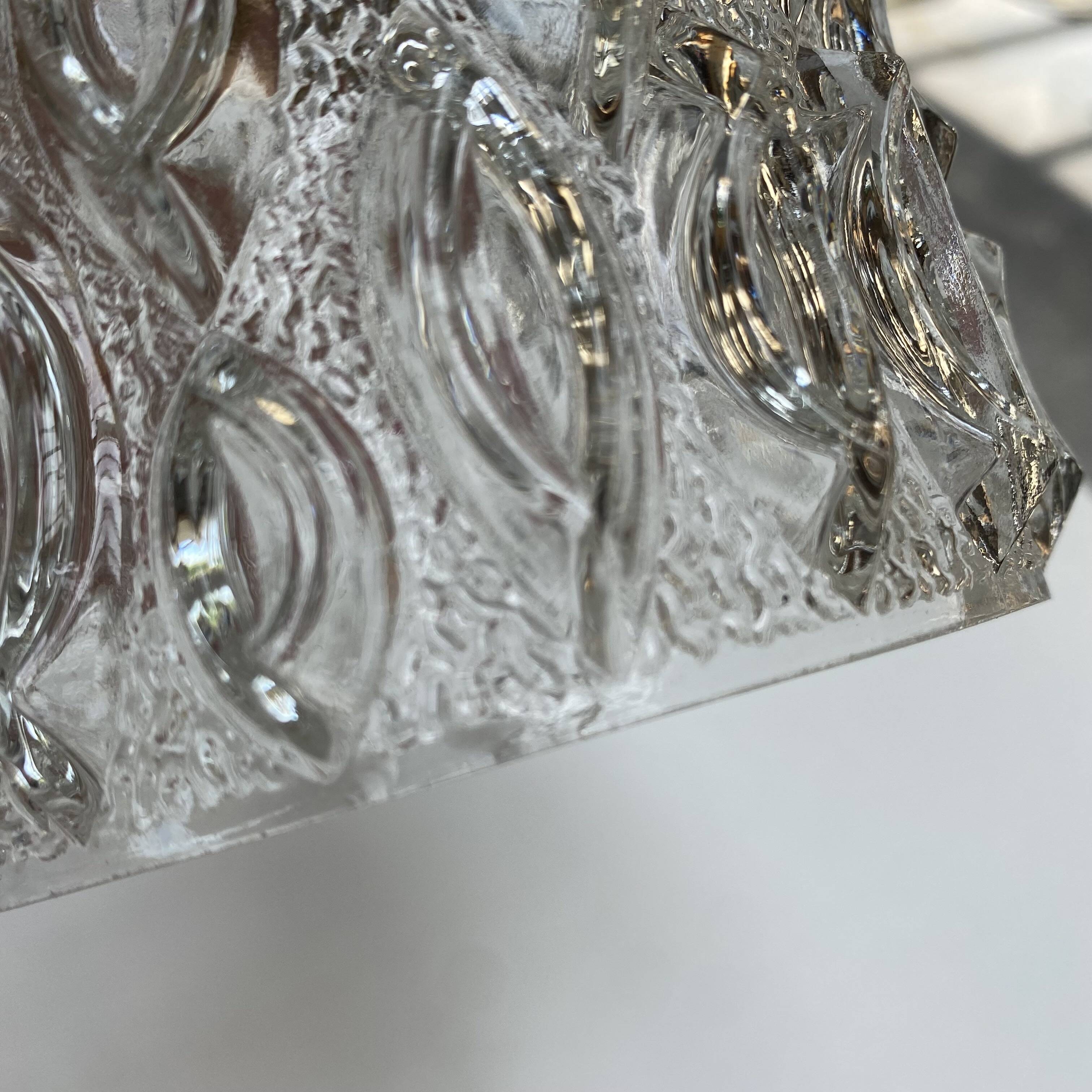 Vintage suspension in moulded pressed glass