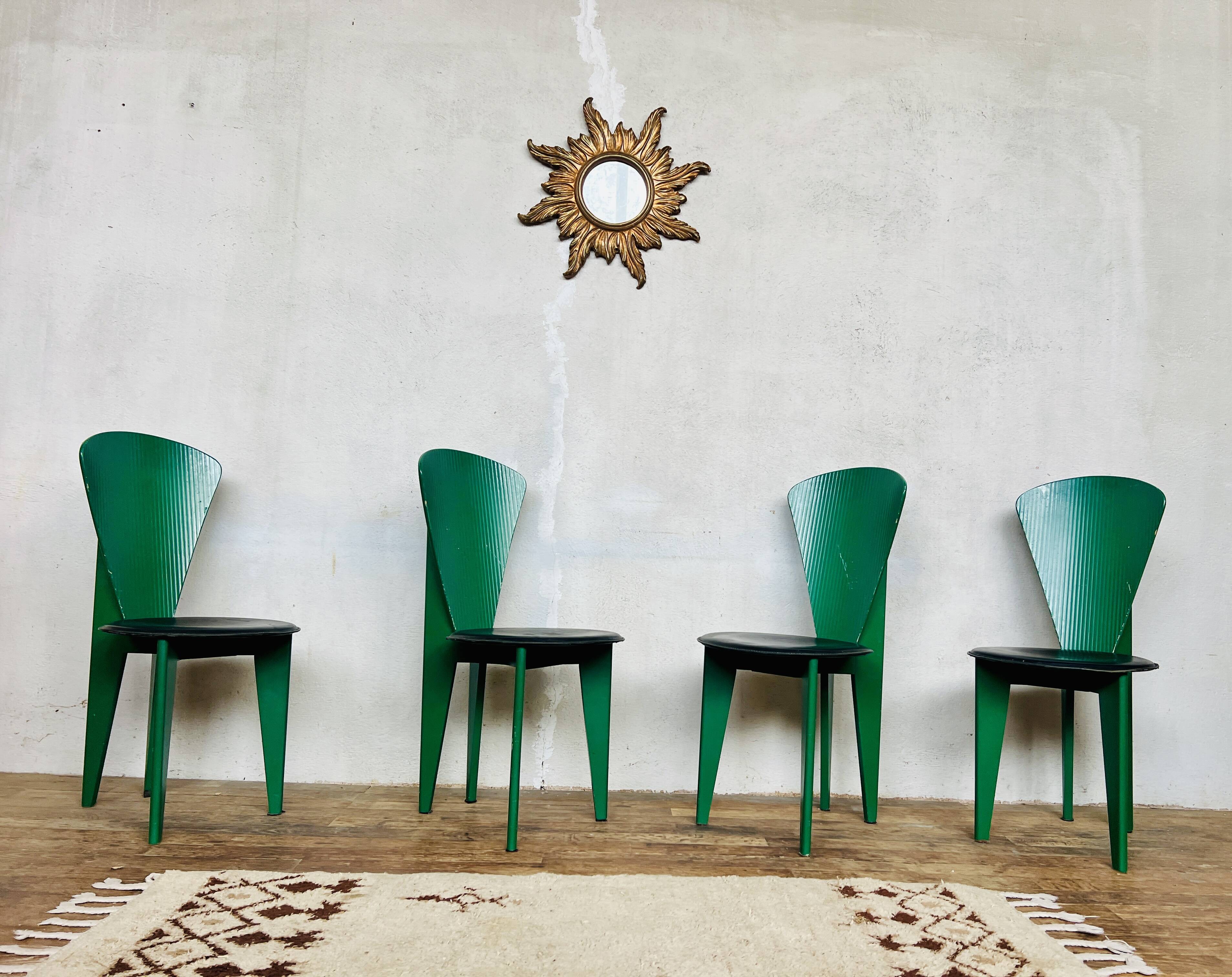 Set of 4 vintage Calligaris chairs – 1980s design