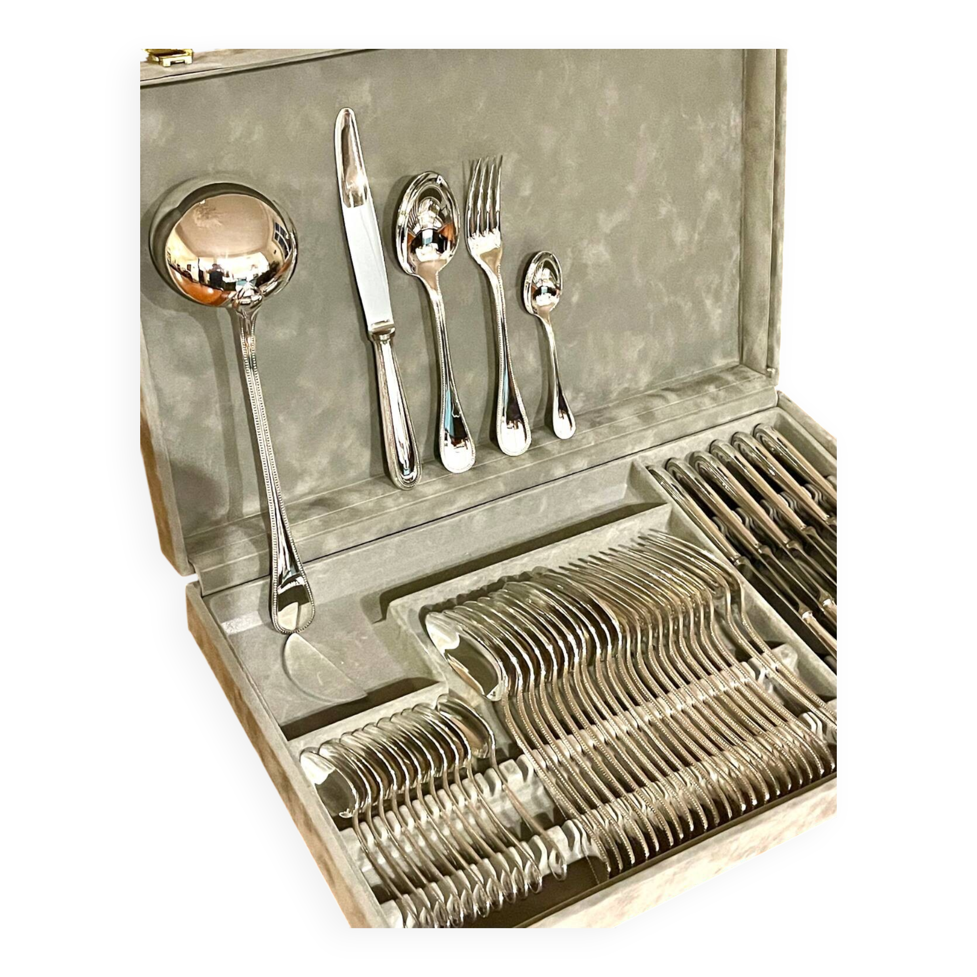 Christofle pearl flatware, 49 pieces, near mint condition