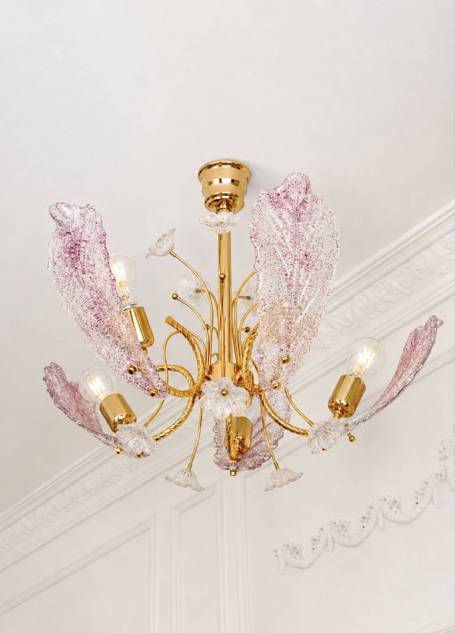 Vintage Murano glass chandelier in pink and gold metal, 1970s.