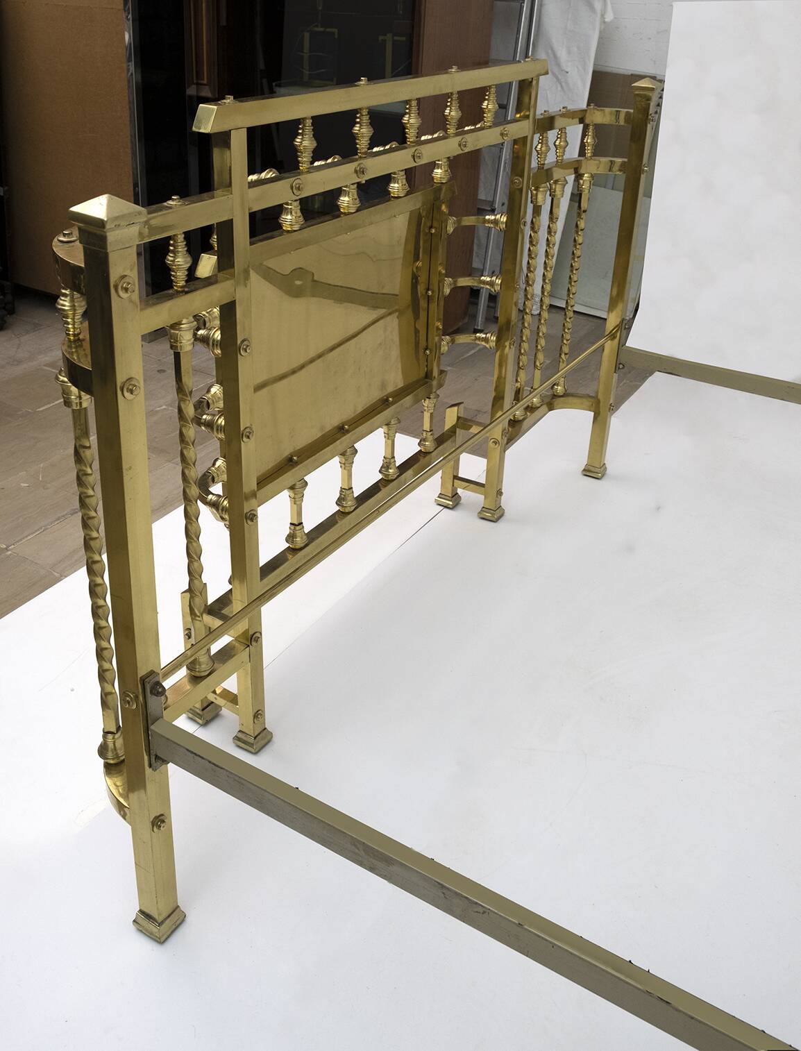 Lit double Art nouveau en laiton italien, début des années 1900