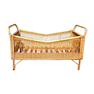 Baby rattan bed