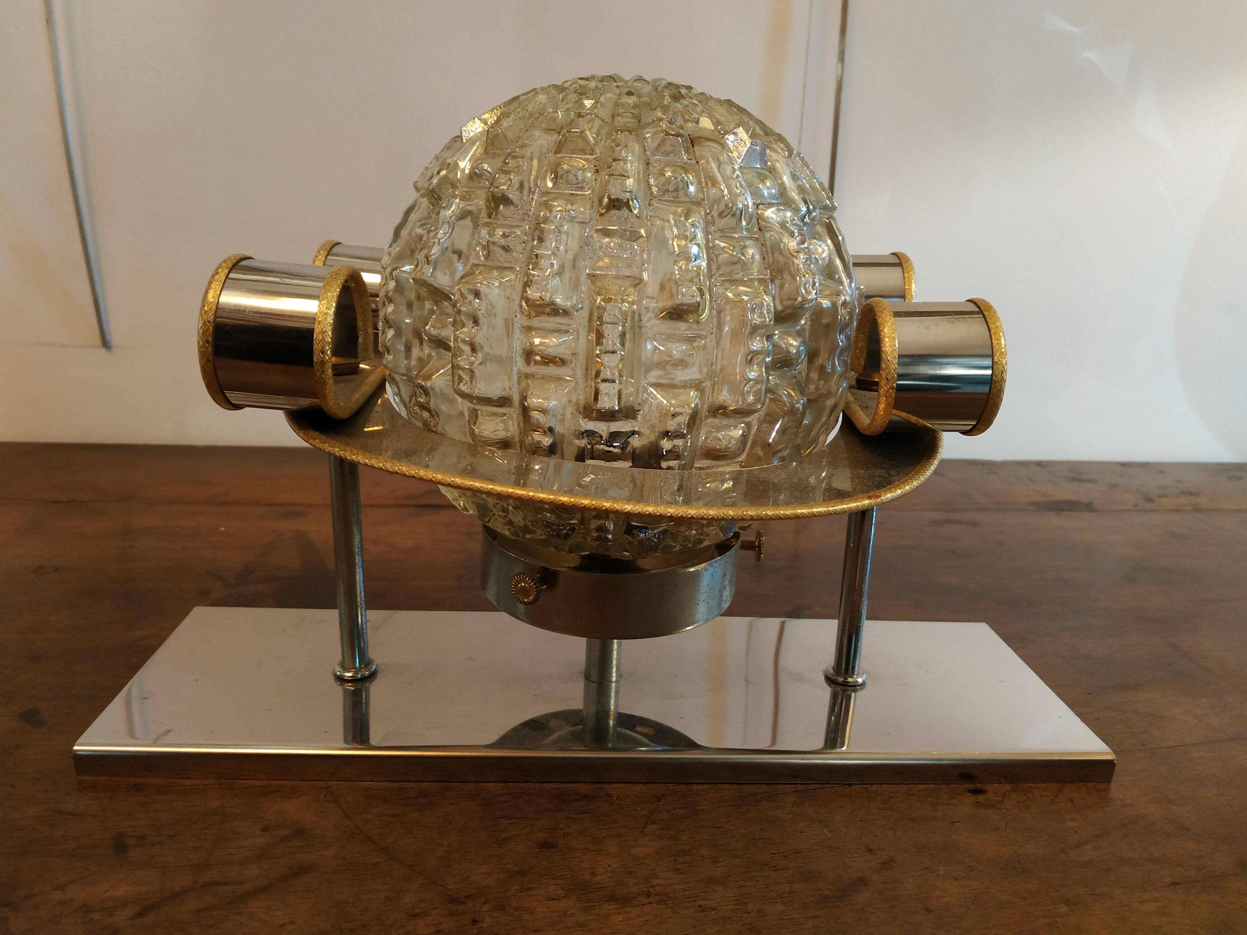 Ina pair of wall lamps 1970/80