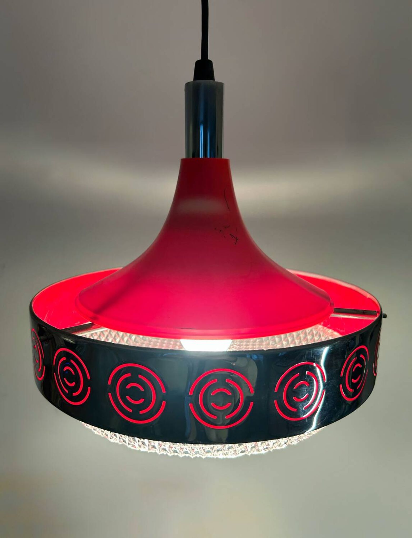 Lustre design Space Age années 70