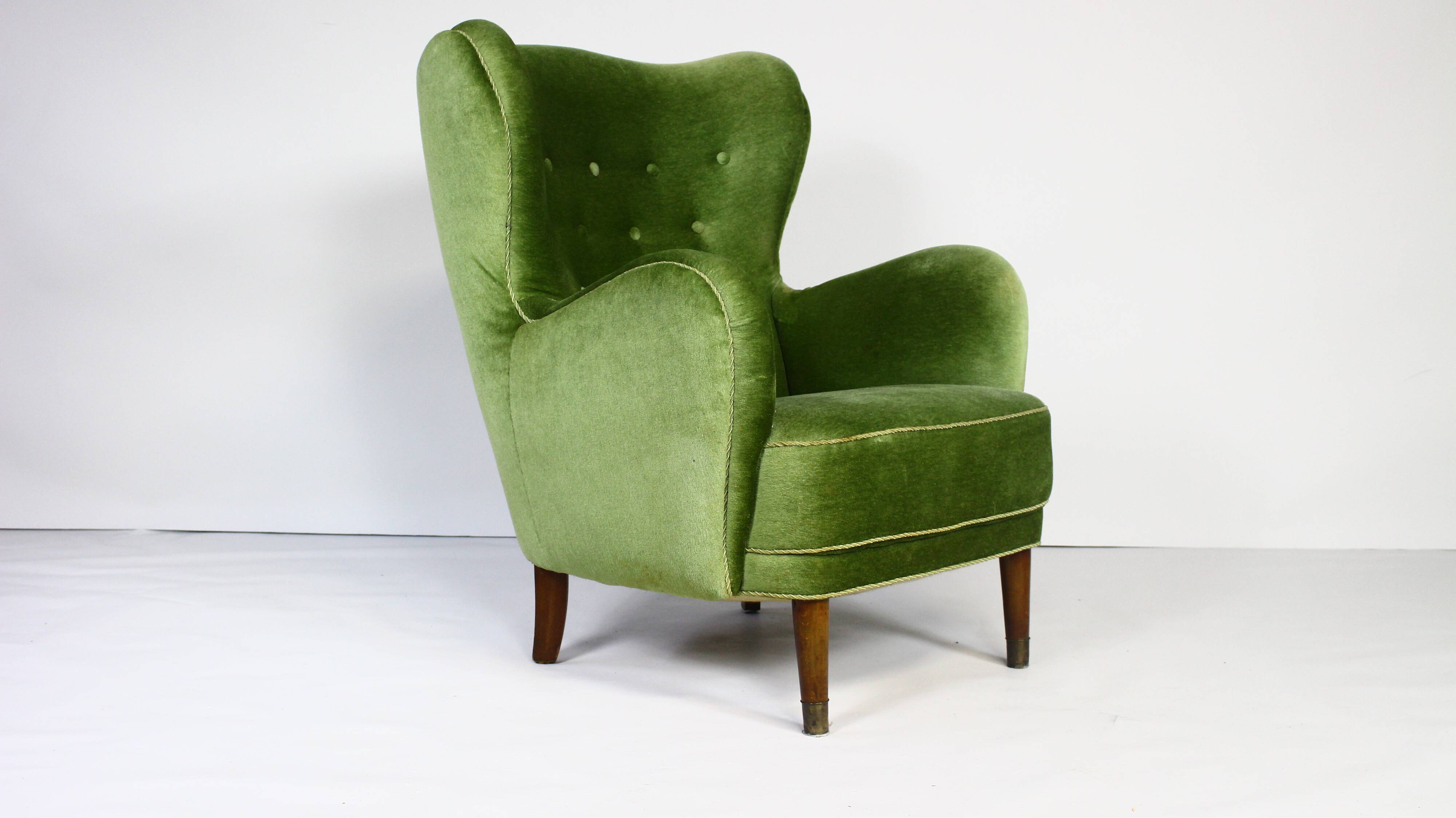 Danish lounge chair in green velvet, 1950s