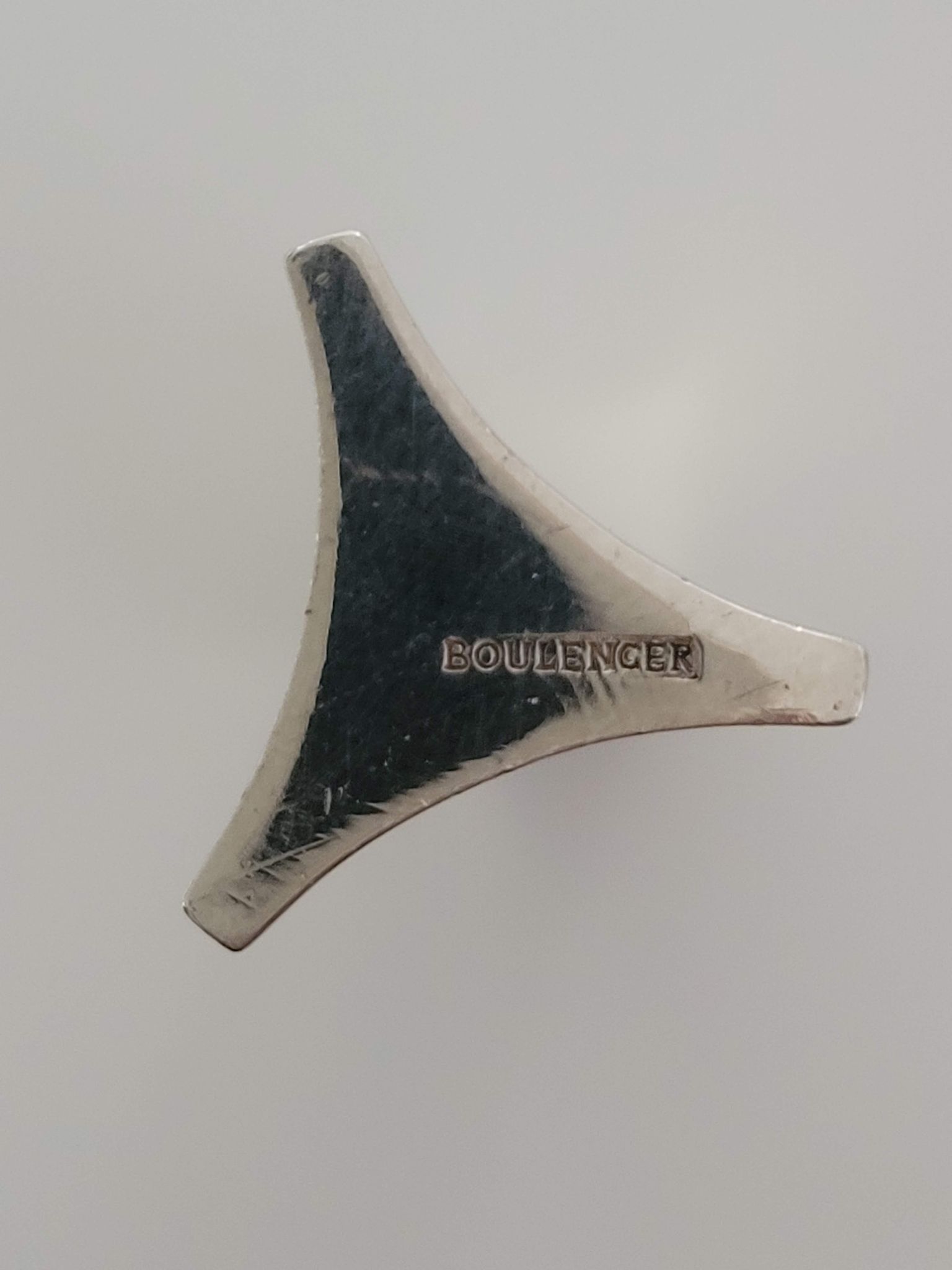 Huit porte-couteaux Boulenger en métal argenté art déco
