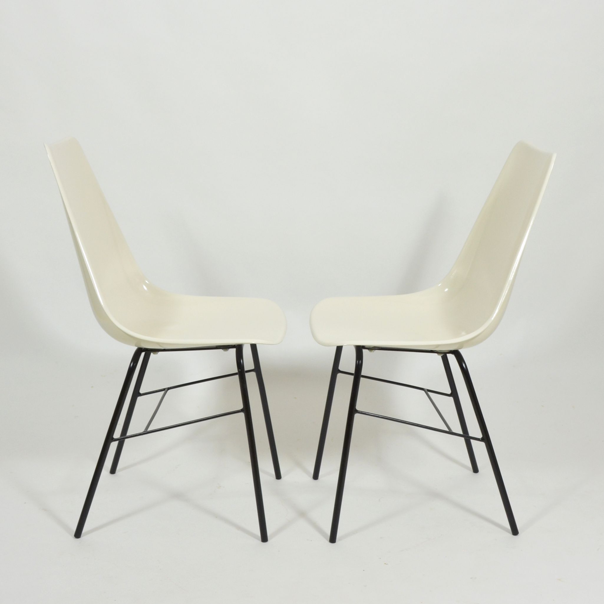 Pair of chairs by Vertex 1960