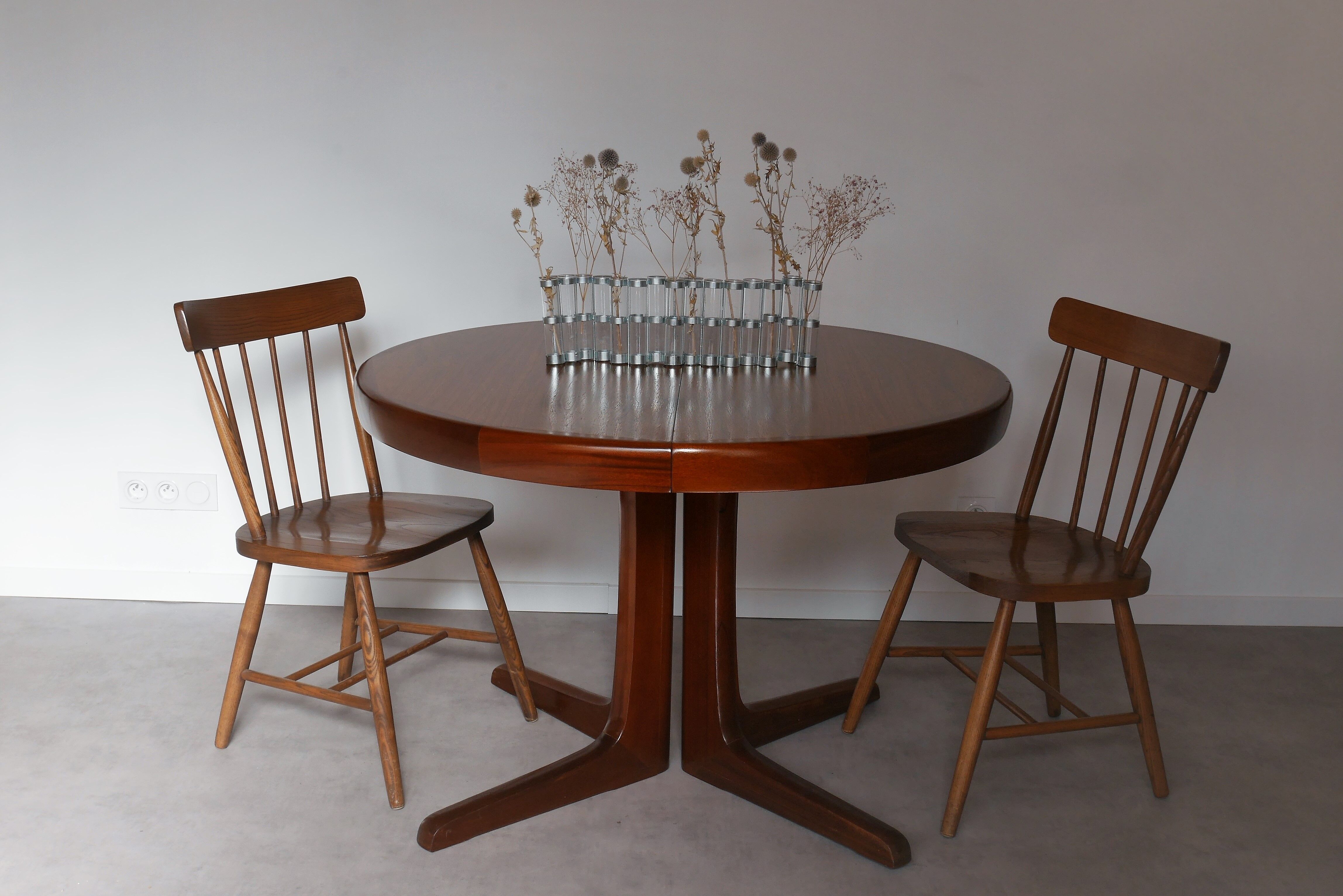 Baumann central foot extension table 1960