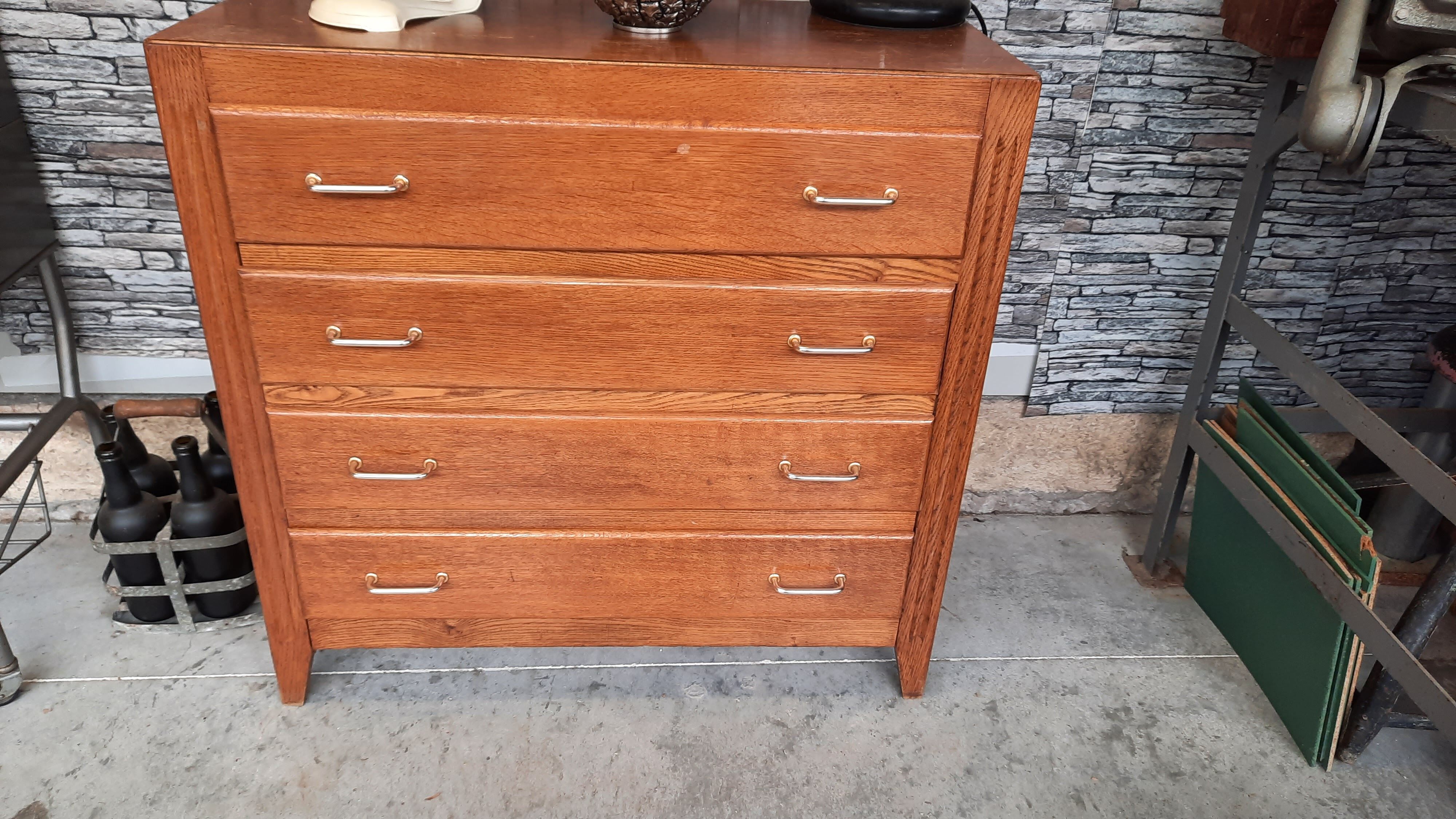Scandinavian 1950s chest of drawers